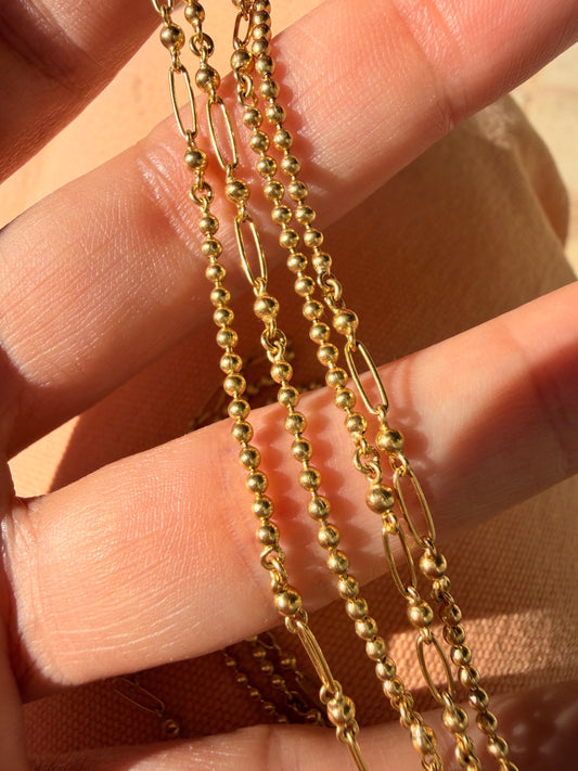 Vintage yellow 18K ball and oval link chain, 34 inch