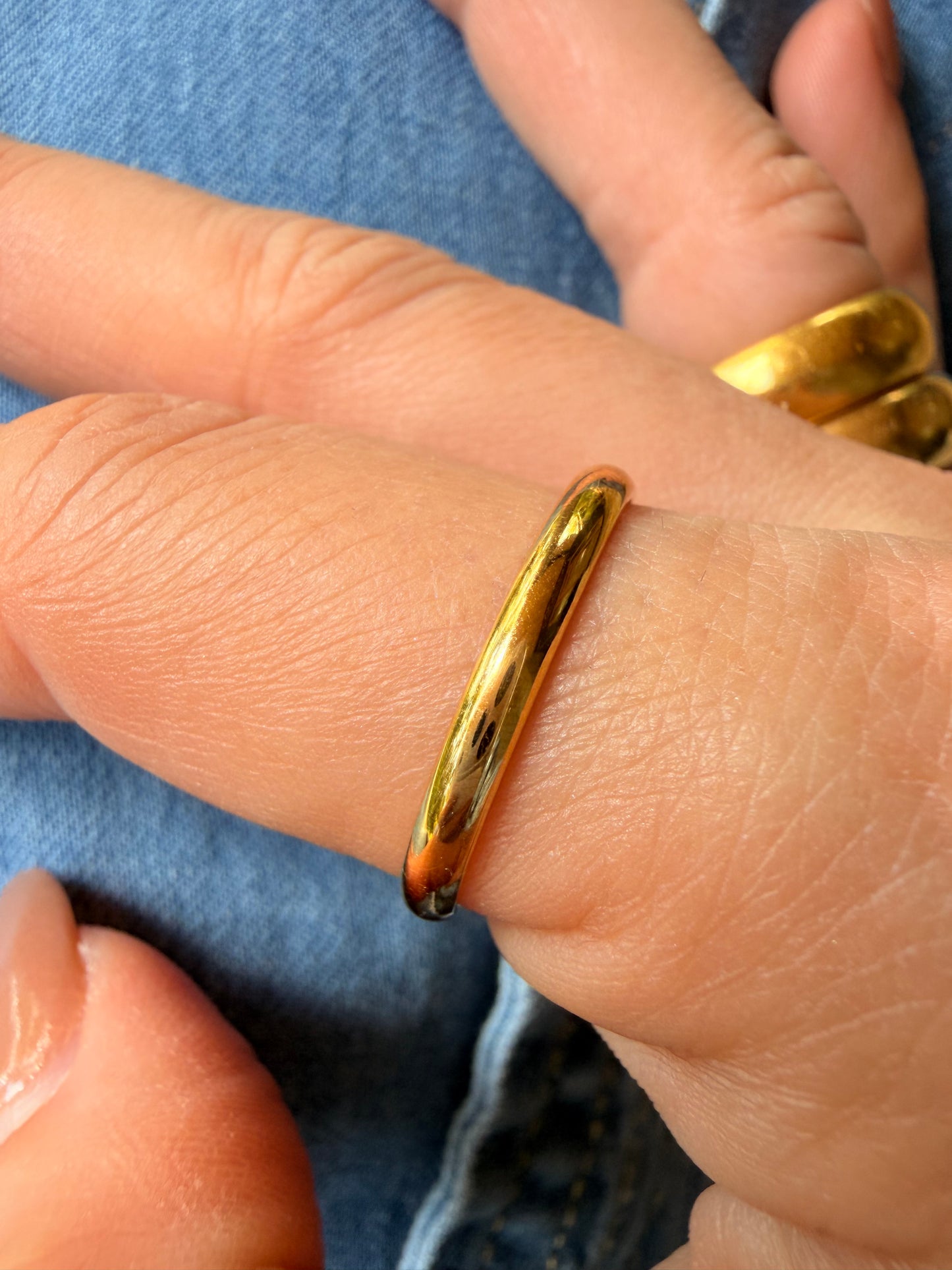Vintage yellow 18K gold Van Cleef & Arpels band, size 10.5-10.75