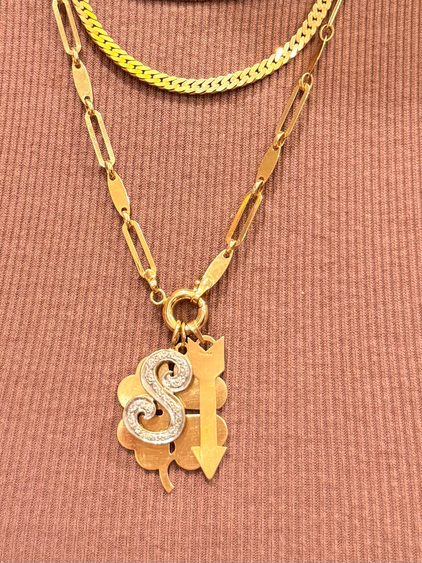 Vintage 14K letter S pendant with approx .2ctw diamonds