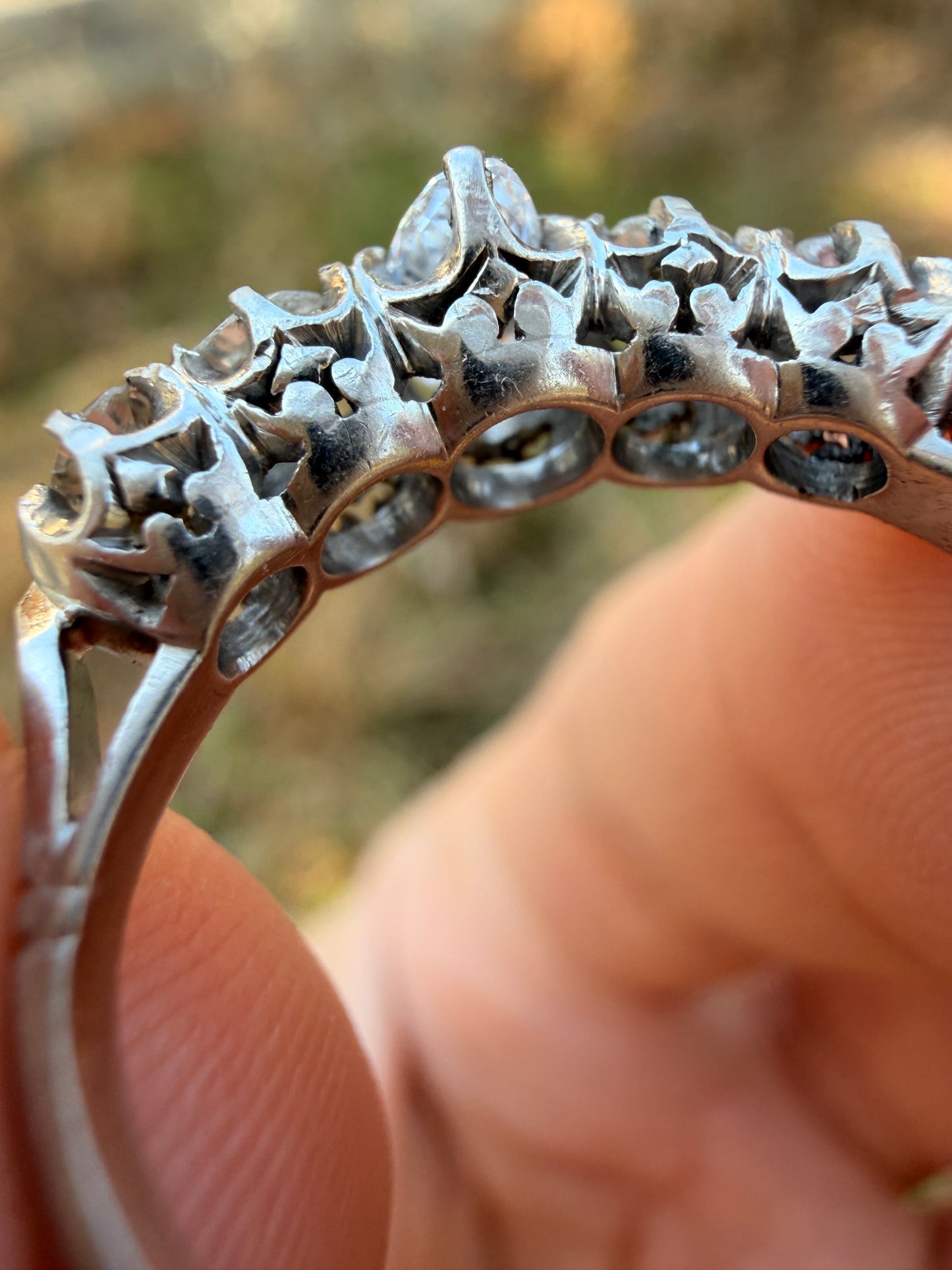 Antique platinum approx 1.1ctw moval diamond and old mine cut diamond 5 stone ring, size 5.5-5.75