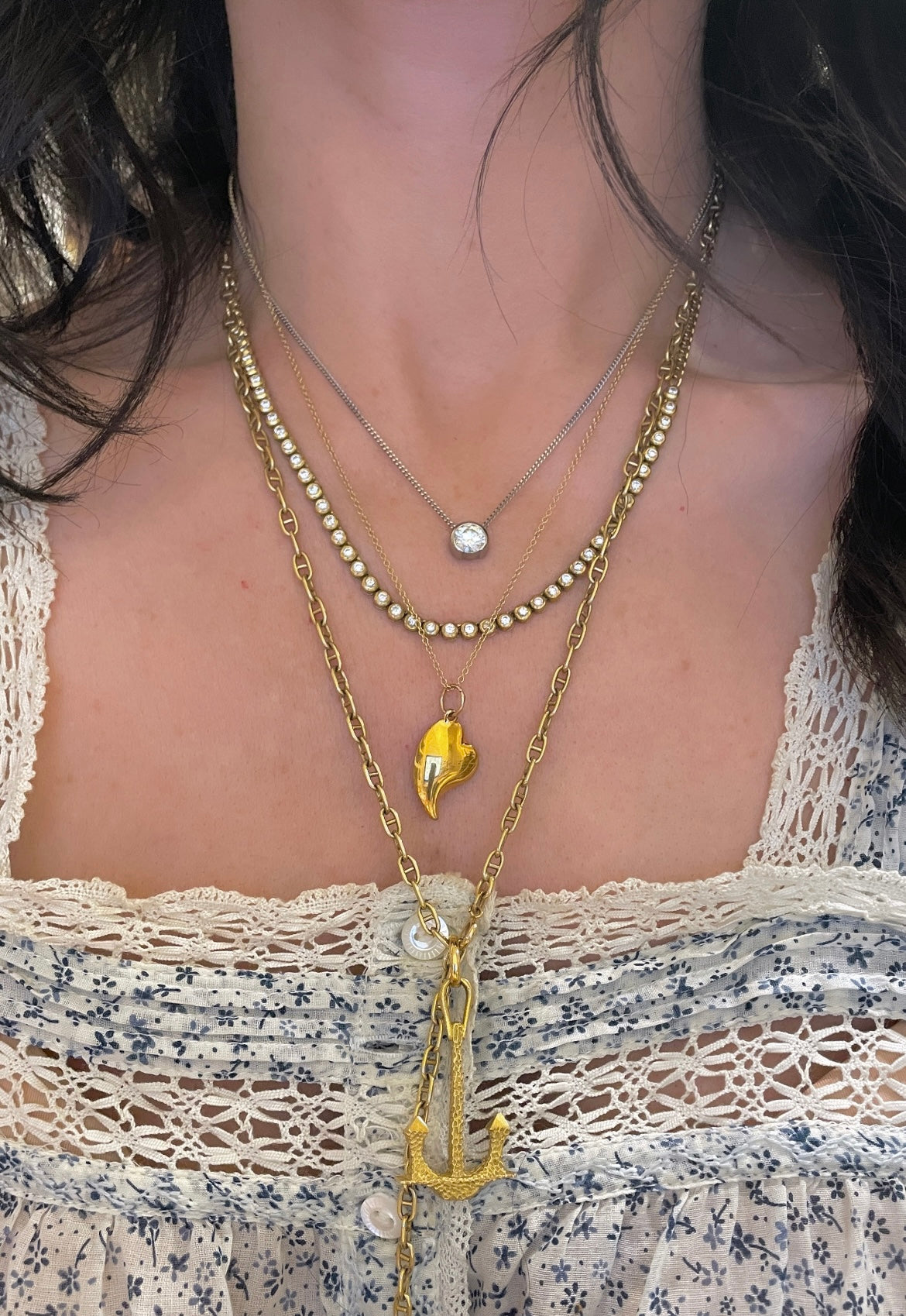 [PRIVATE] Vintage yellow 19K plated witches heart charm