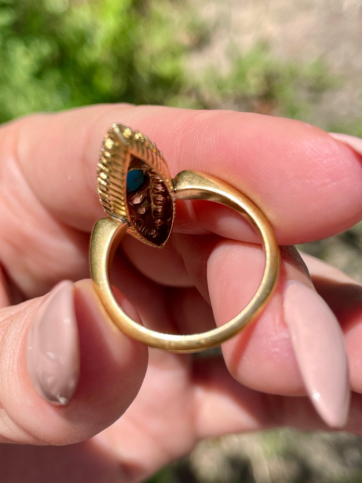 Vintage yellow 18K approx .8 ctw diamond and turquoise navette ring, size 7