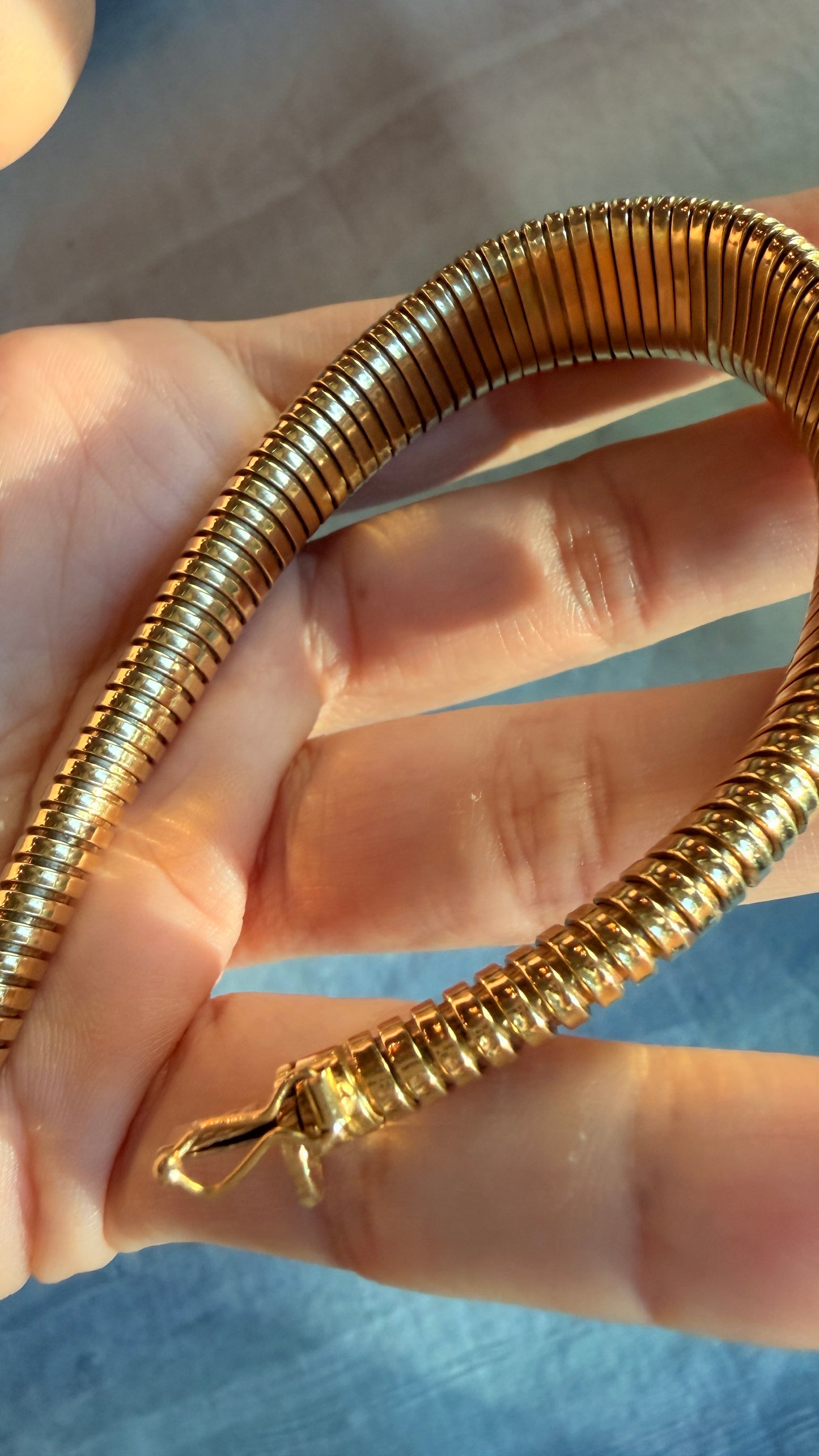 Vintage yellow 18K tubogas bracelet, 7.25 inch fit can stretch