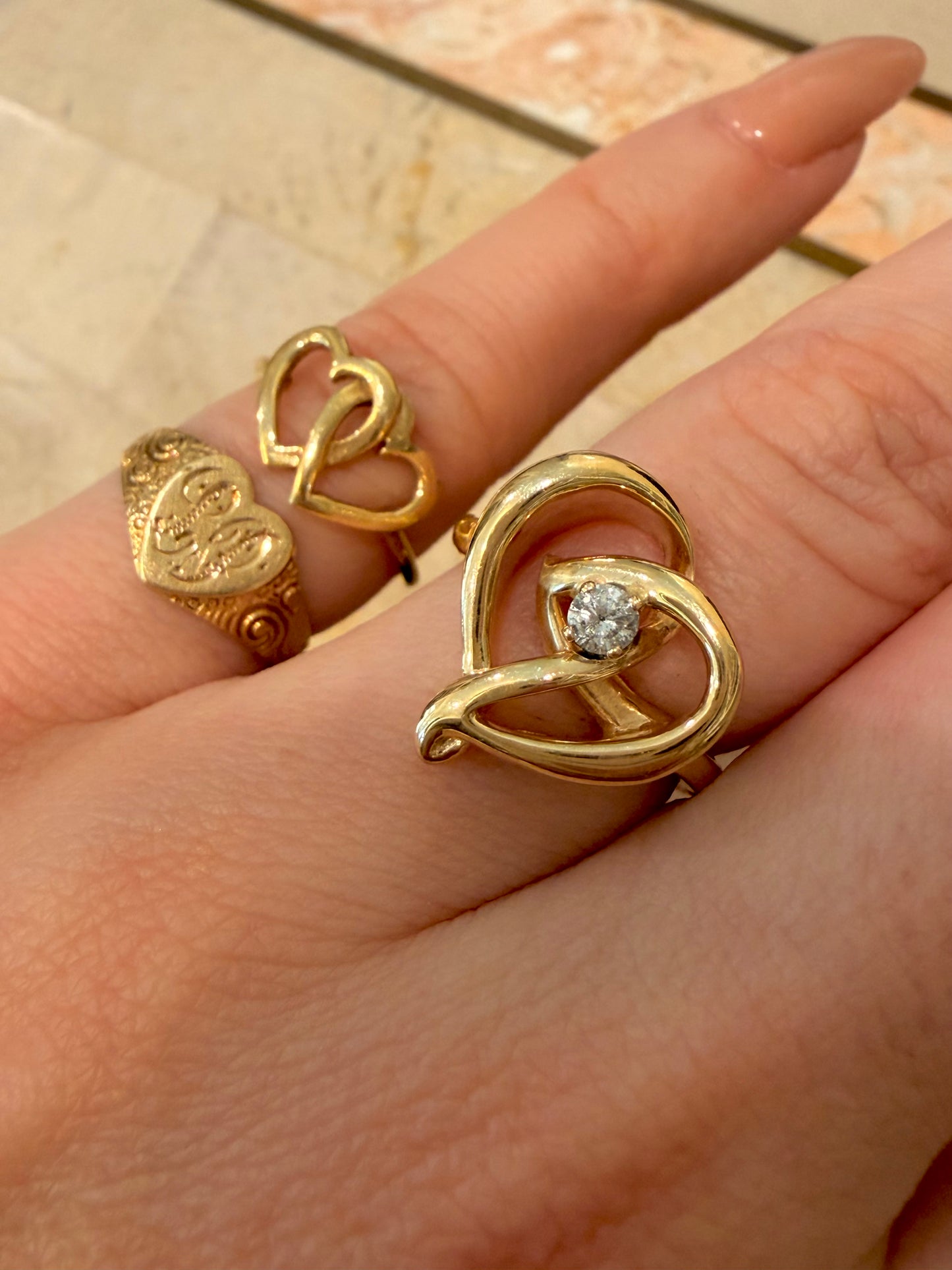 Vintage yellow 14K engraved “LP” heart signet ring, size 4.75
