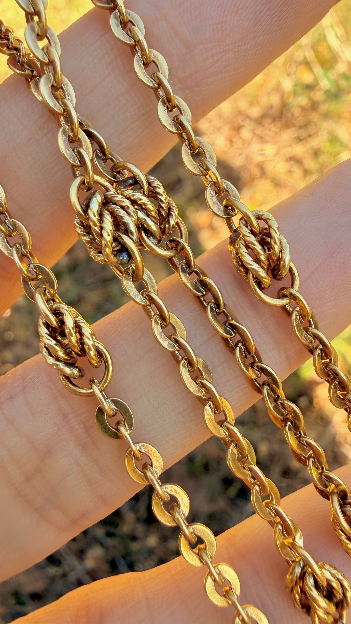 Antique yellow 18K cable and knot link chain, 24 inch long