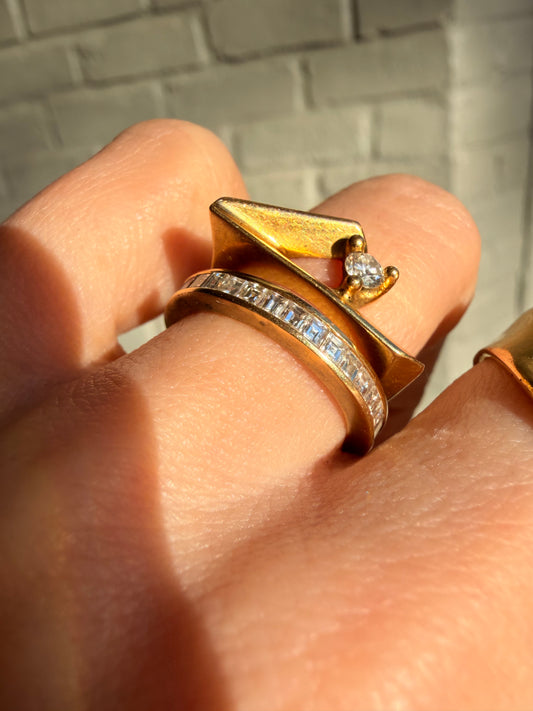 Vintage yellow 18K gold angled ring with diamond, circa 1970's, size 5