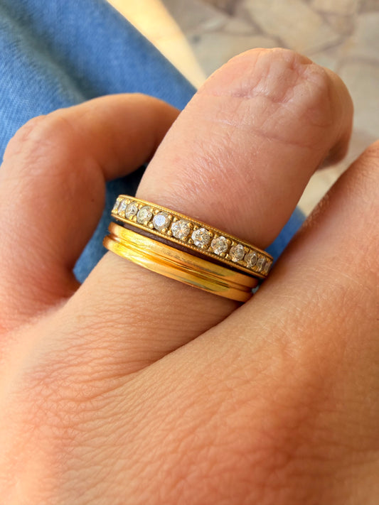 Vintage yellow 18K ribbed band, size 6