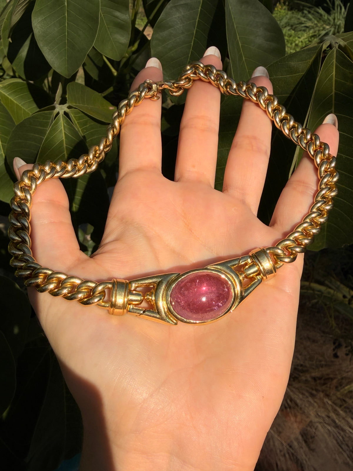 Vintage 1970s yellow 18K round curb chain with large pink tourmaline center, 15 and 1/8 inch