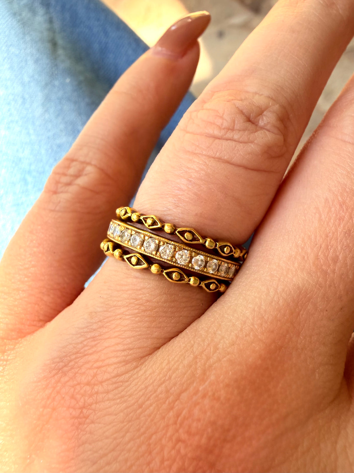 Vintage yellow 18K patterned eternity band pair, 5.75 and 5.75/6