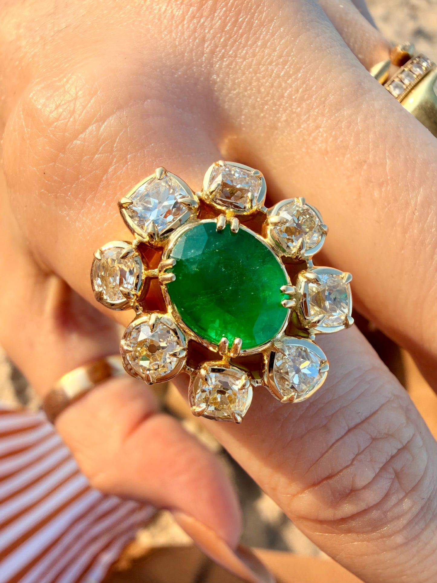 Yellow 18K approx 3.5ctw antique old mine cut diamond halo ring with 3.75ctw natural emerald, size 6.5