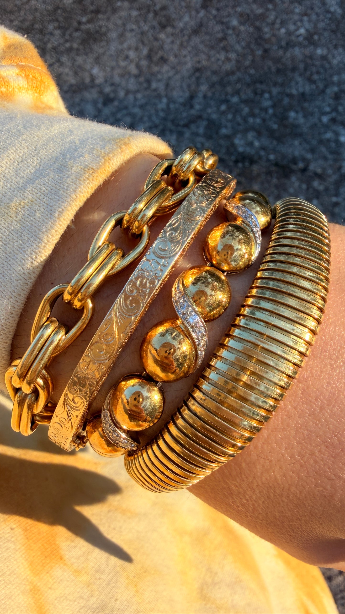 Vintage yellow 14K hand engraved oval hinge bangle, 6.75-7 inch interior