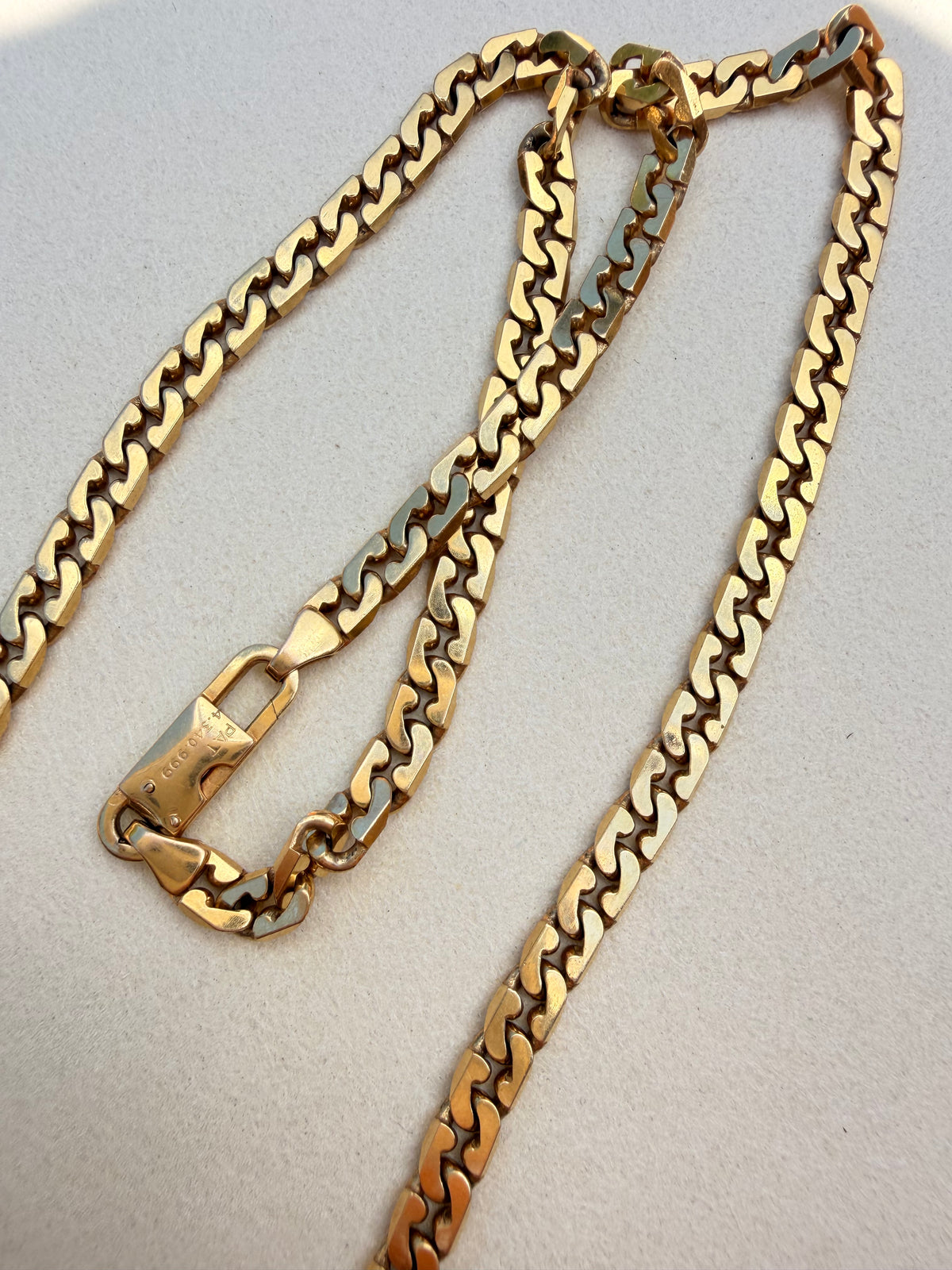 Vintage yellow 14K beard link curb chain with push clasp, 17.75 inch