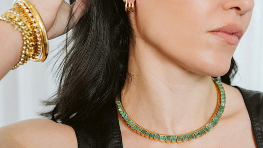 Vintage yellow 18K gold 29.3 ctw emerald statement collar