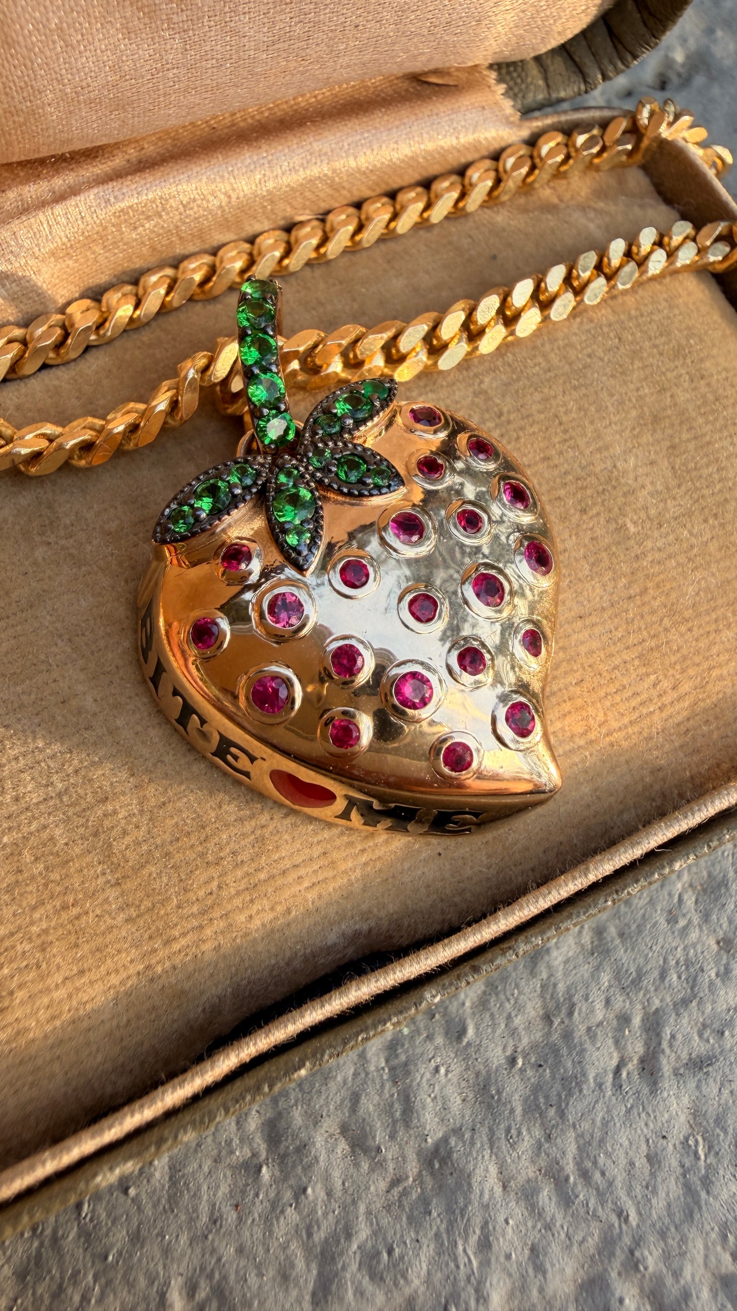 3GOG Original Bite Me Berry Pendant