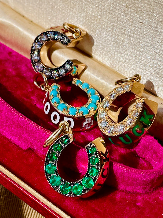 3GOG Original Good Luck Horseshoe Milgrain Pendant