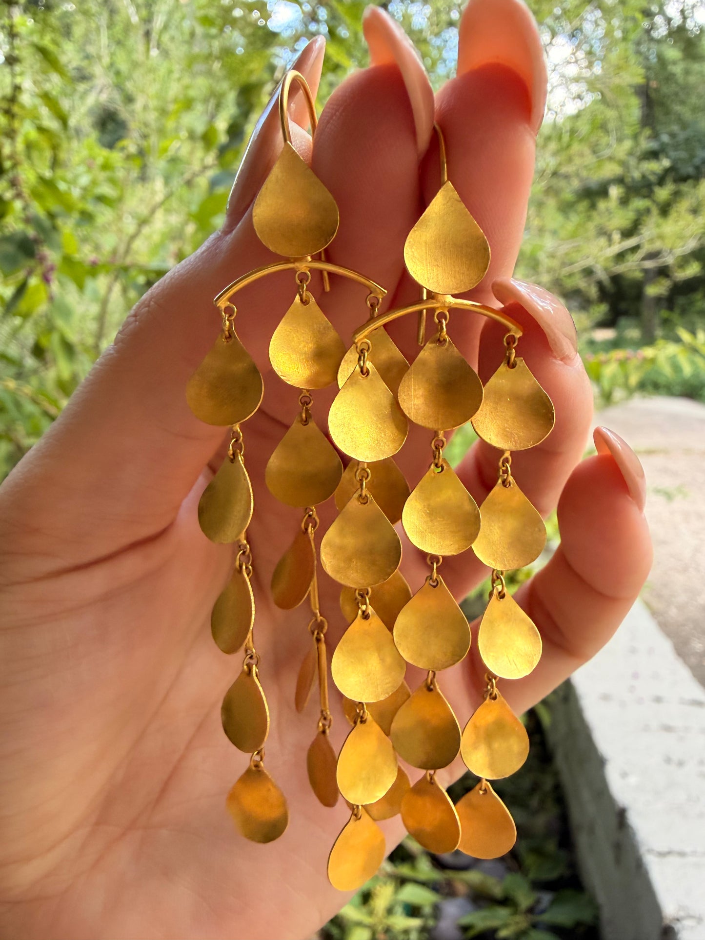 Vintage yellow 18K gold droplet statement earrings
