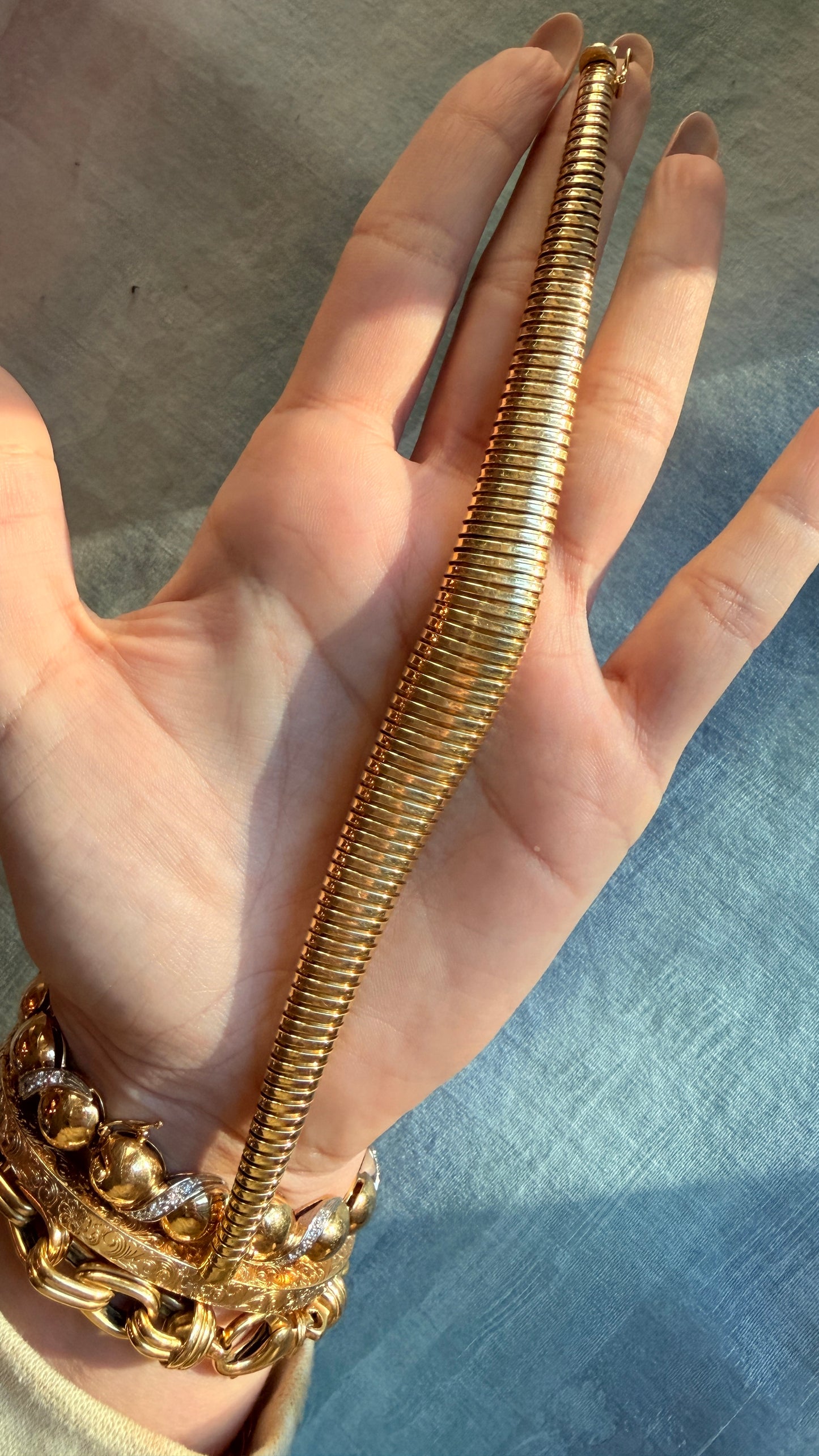 Vintage yellow 18K tubogas bracelet, 7.25 inch fit can stretch