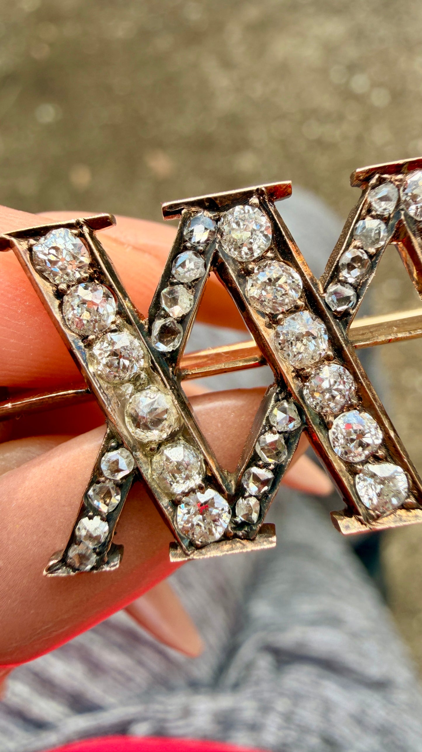 Antique yellow 14K XXV “25” 1.5ctw diamond brooch