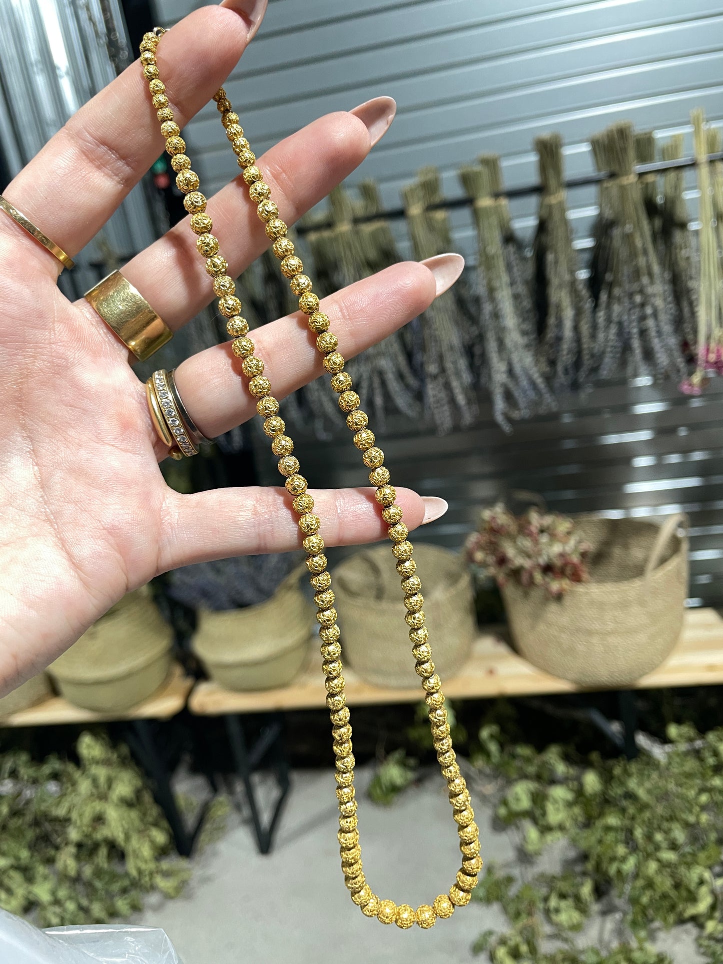 Antique yellow 14K textured graduated bead chain