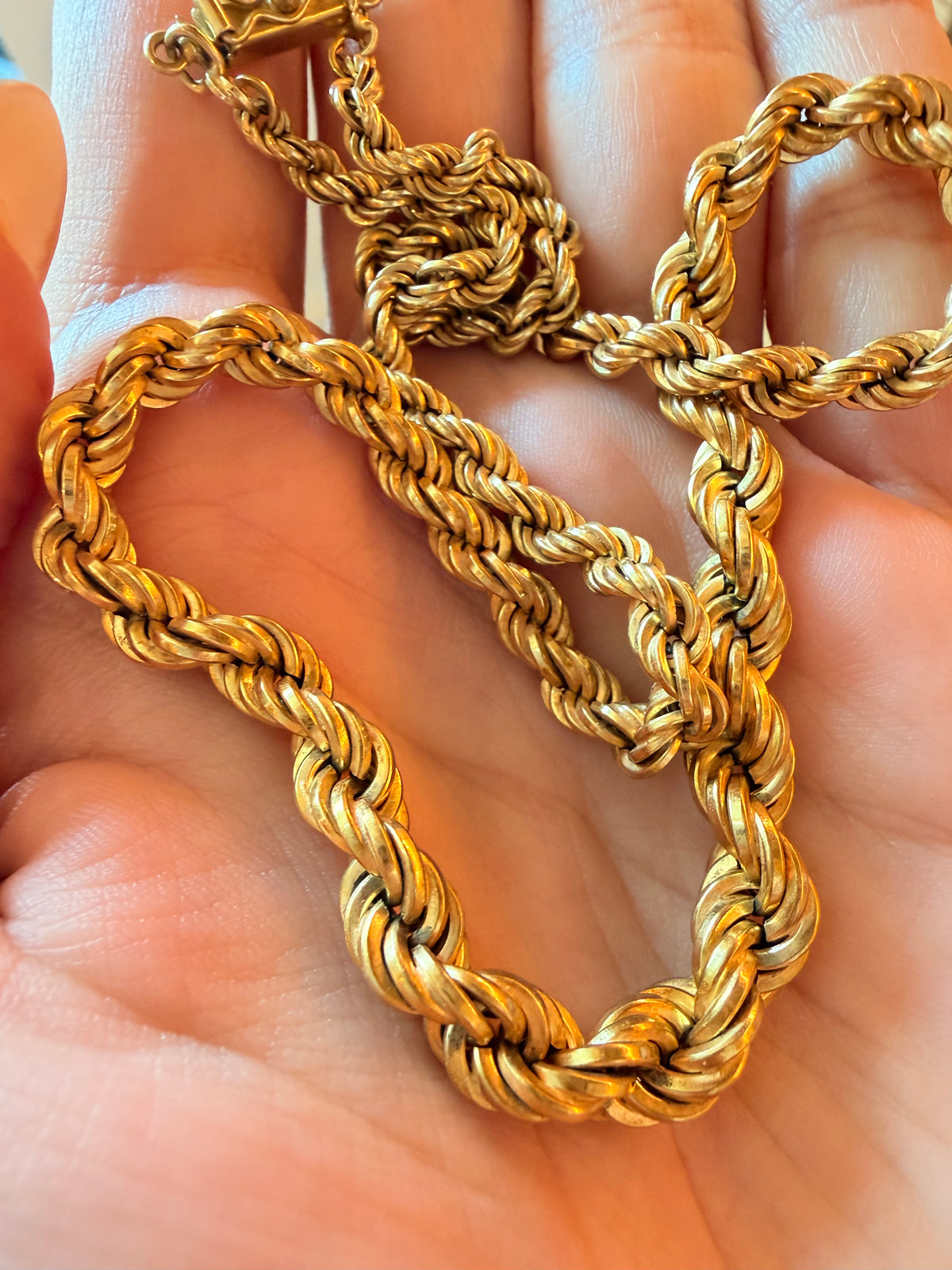 Vintage yellow 14K gold UnoAerre graduated rope chain, 16 inch