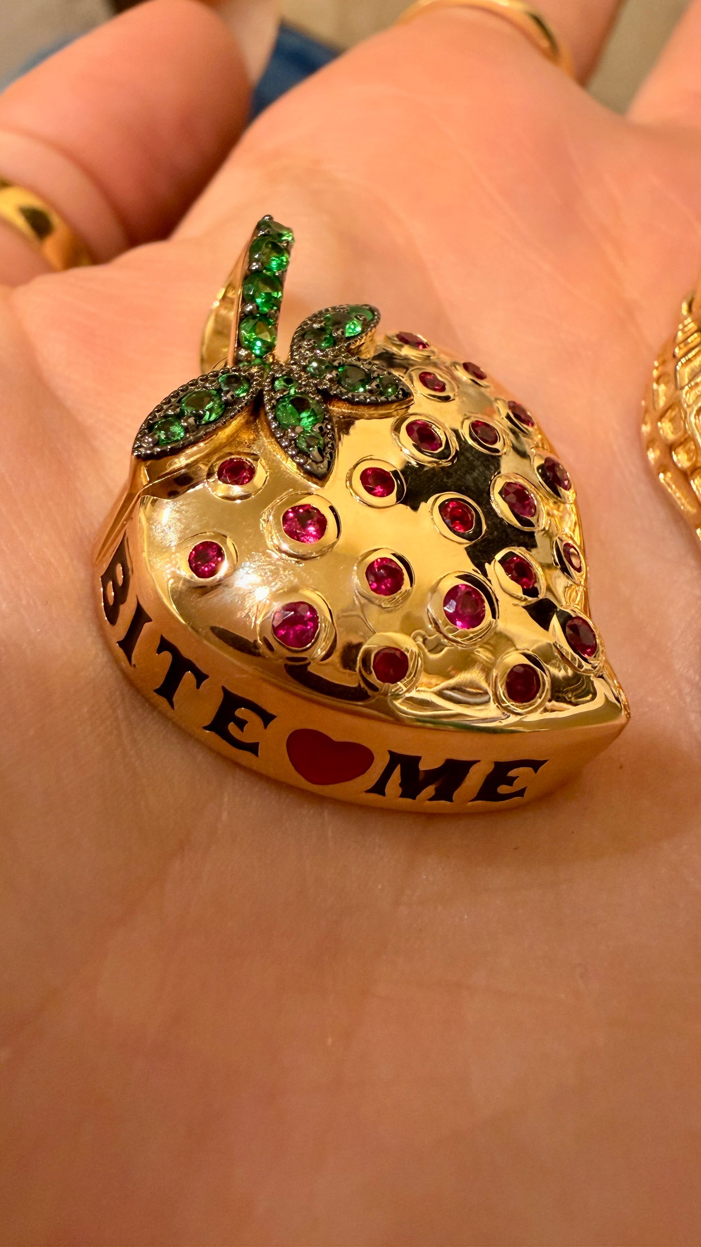 3GOG Original Bite Me Berry Pendant