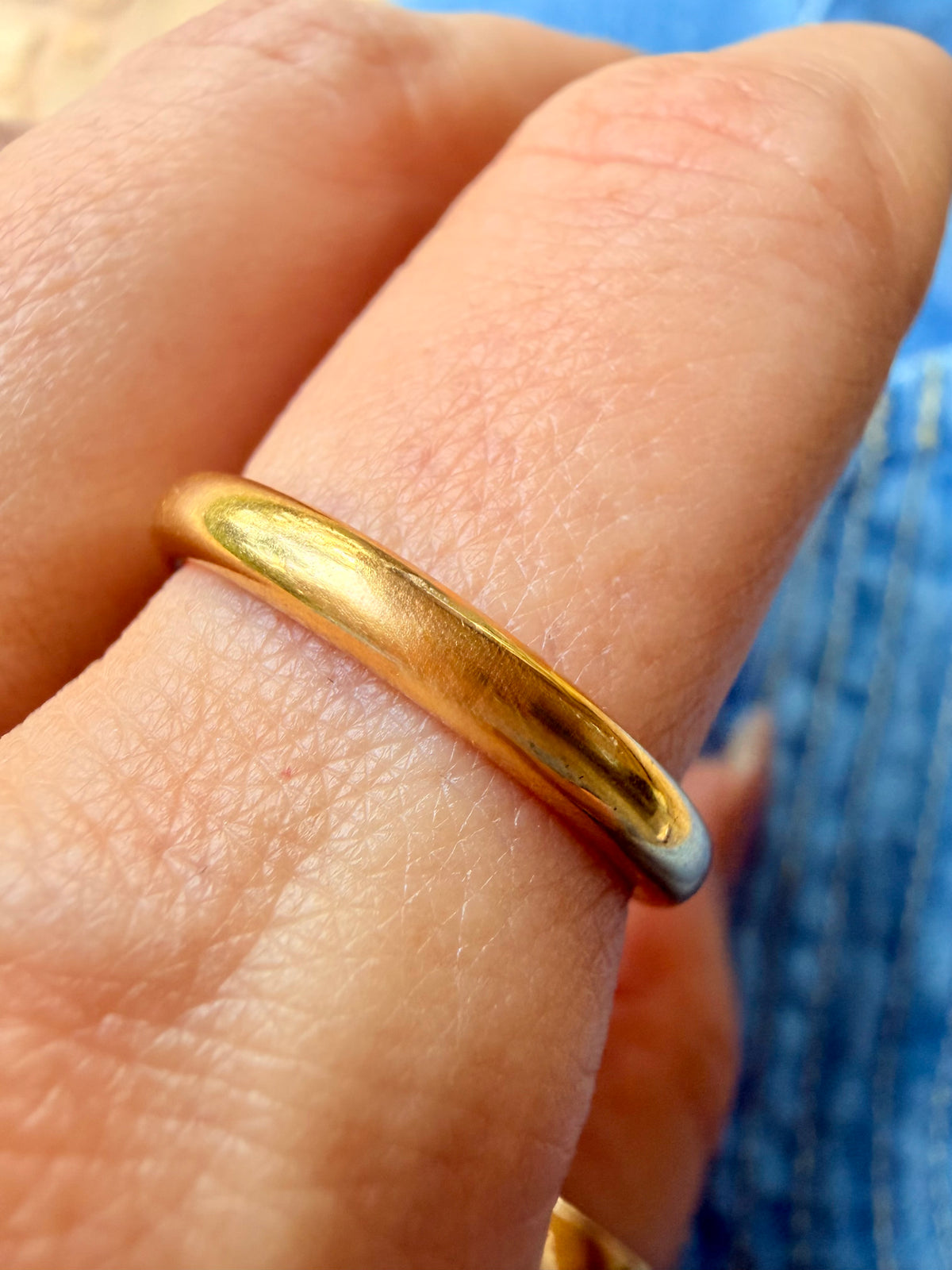 Vintage yellow 14K donut band, size 8.5-8.75