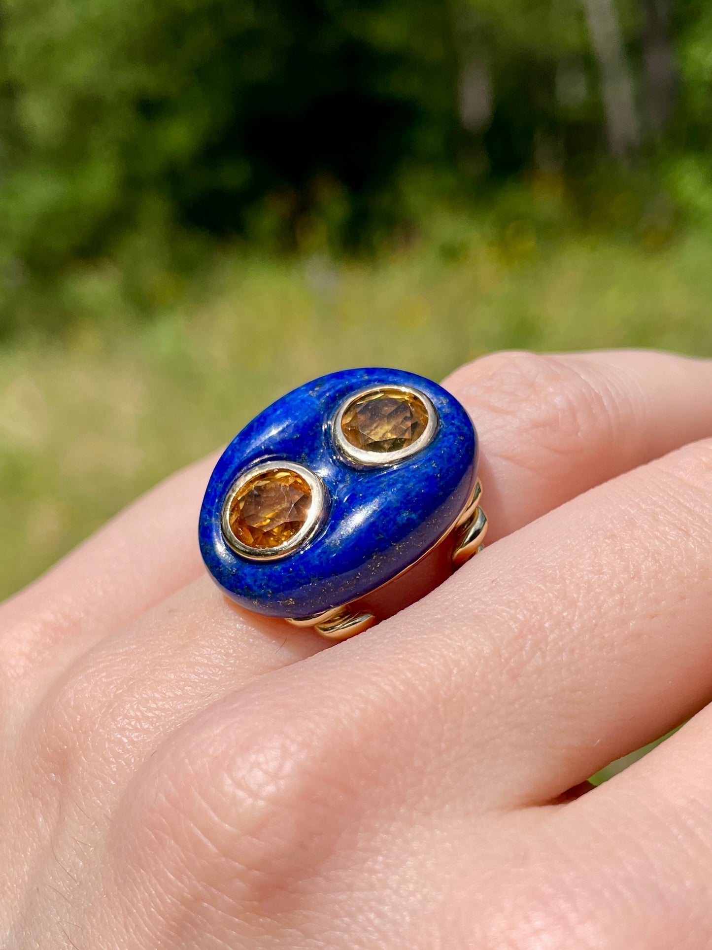 Vintage 14K Carved Lapis and approx 1.6 ctw Citrine Mariner Link Statement Ring, size 6.25