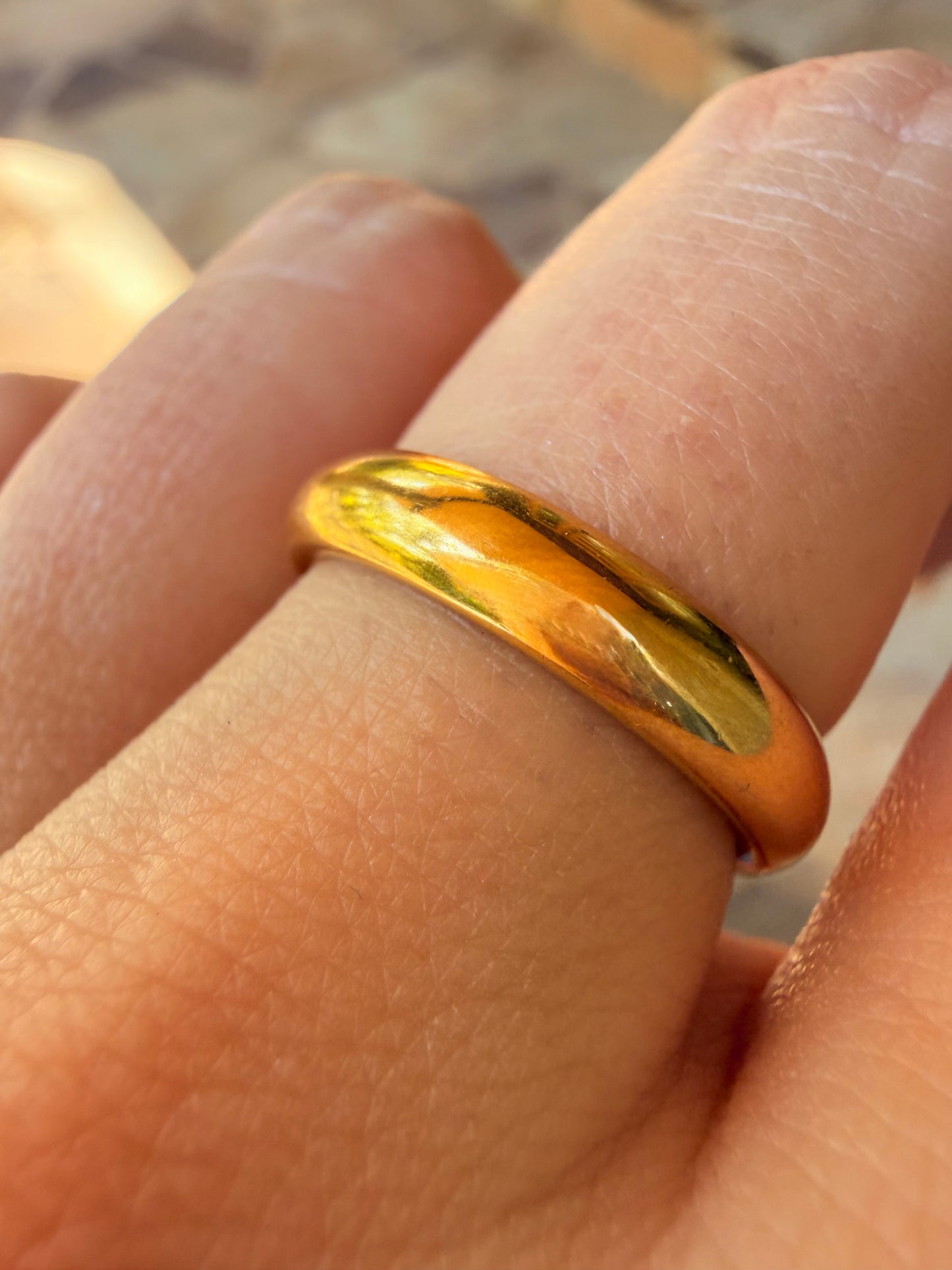 Vintage yellow 18K gold Van Cleef & Arpels donut band, size 6.5 fit