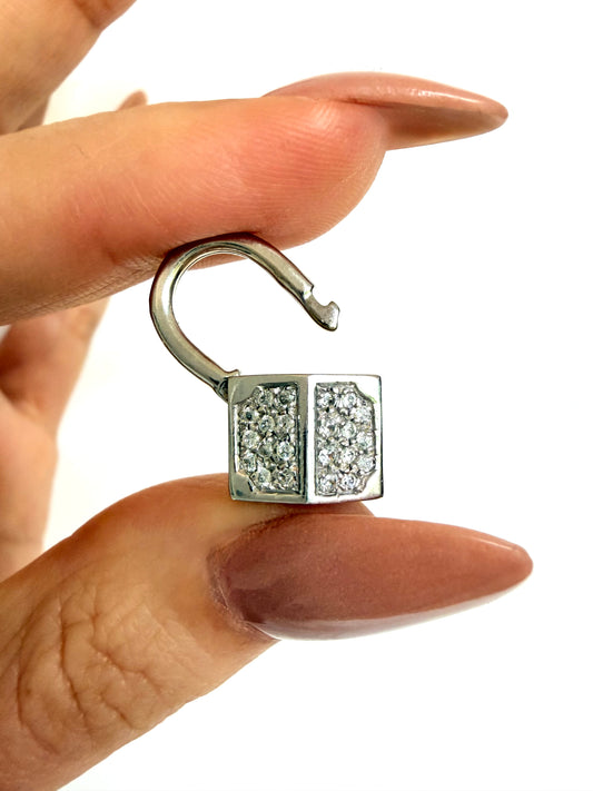 Vintage white 14k operating .11ctw diamond padlock