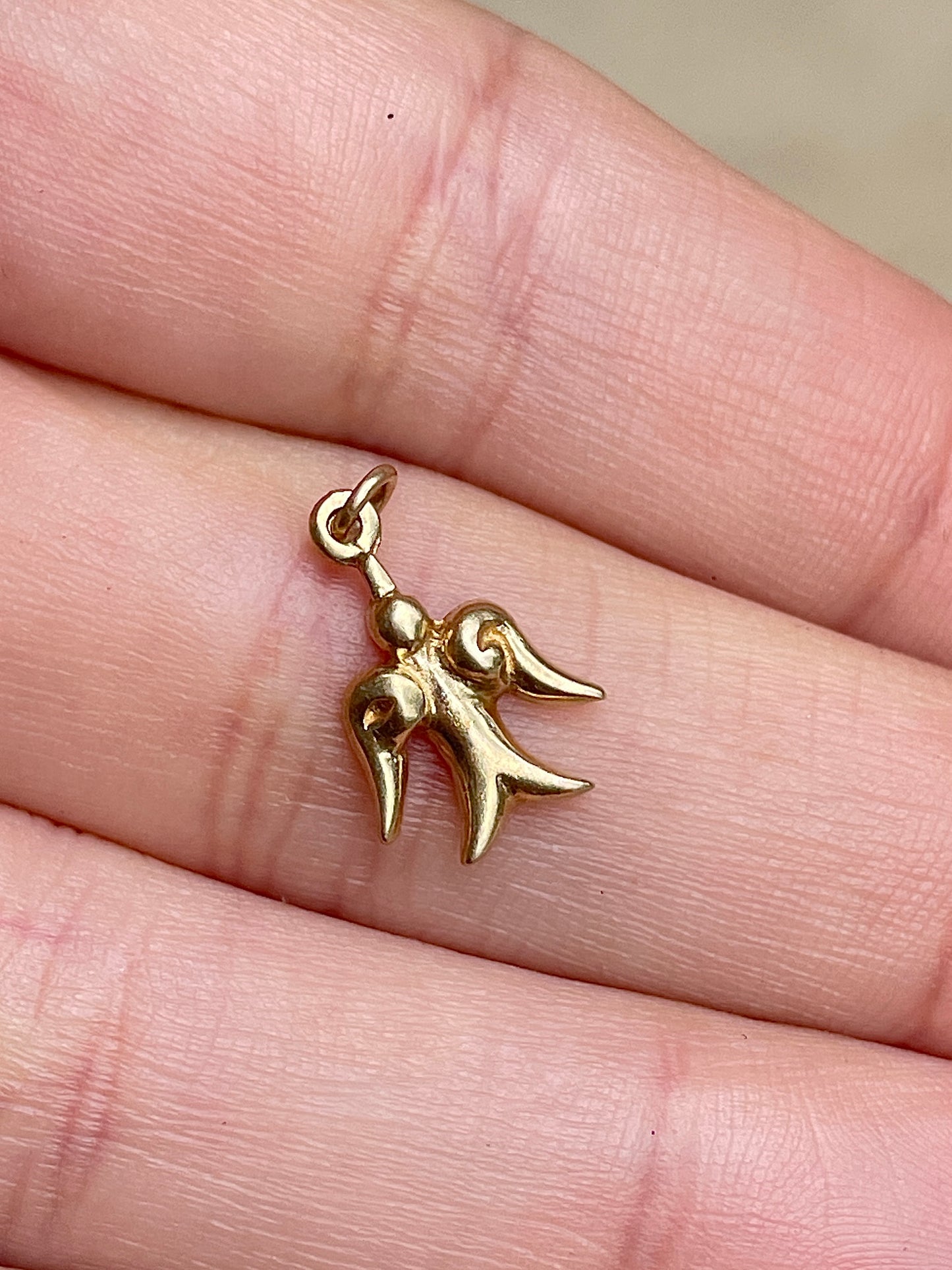 [PRIVATE] Vintage yellow 14K bird charm