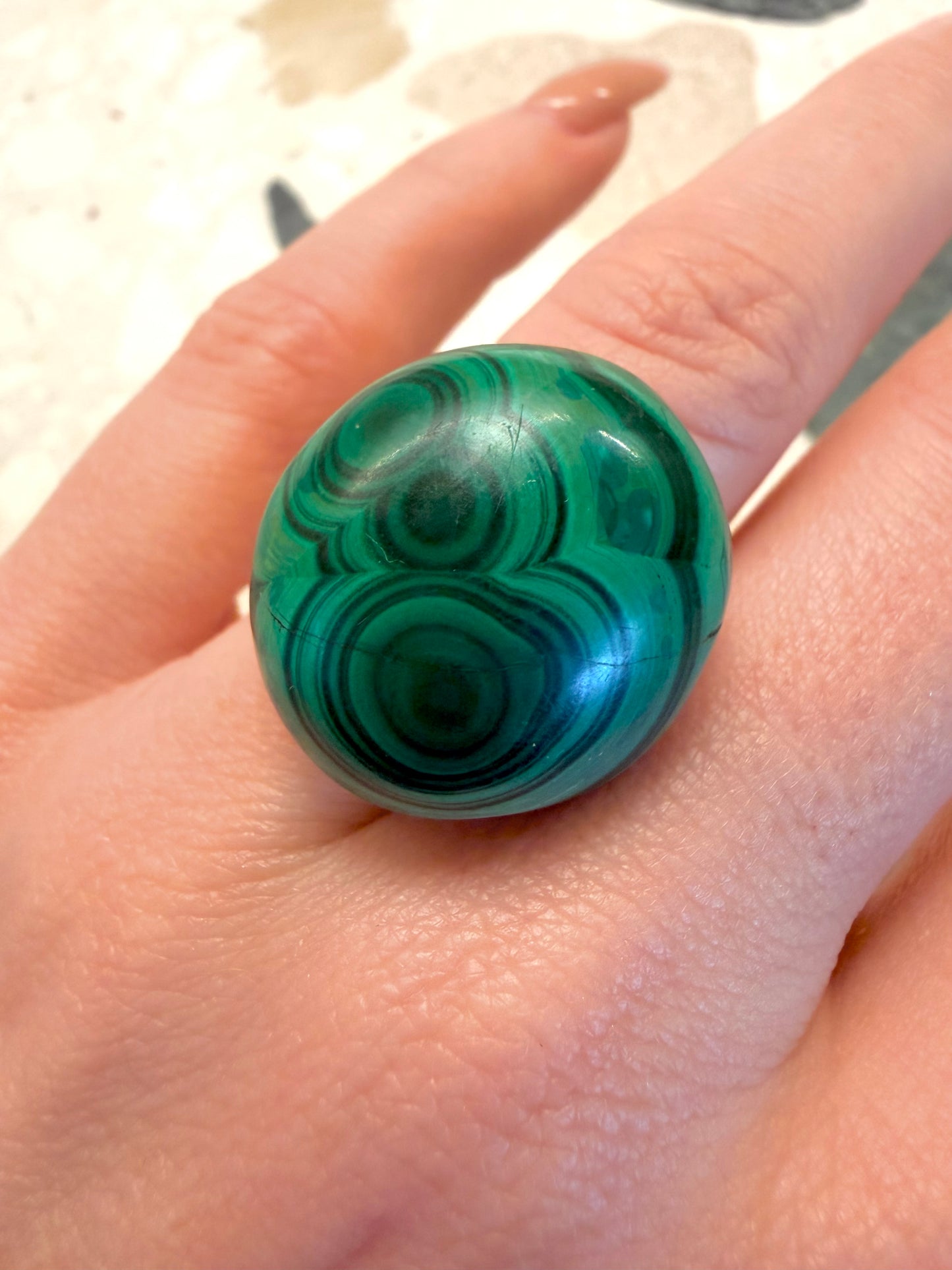 Antique yellow 14K engraved malachite button ring, size 6.5-6.75