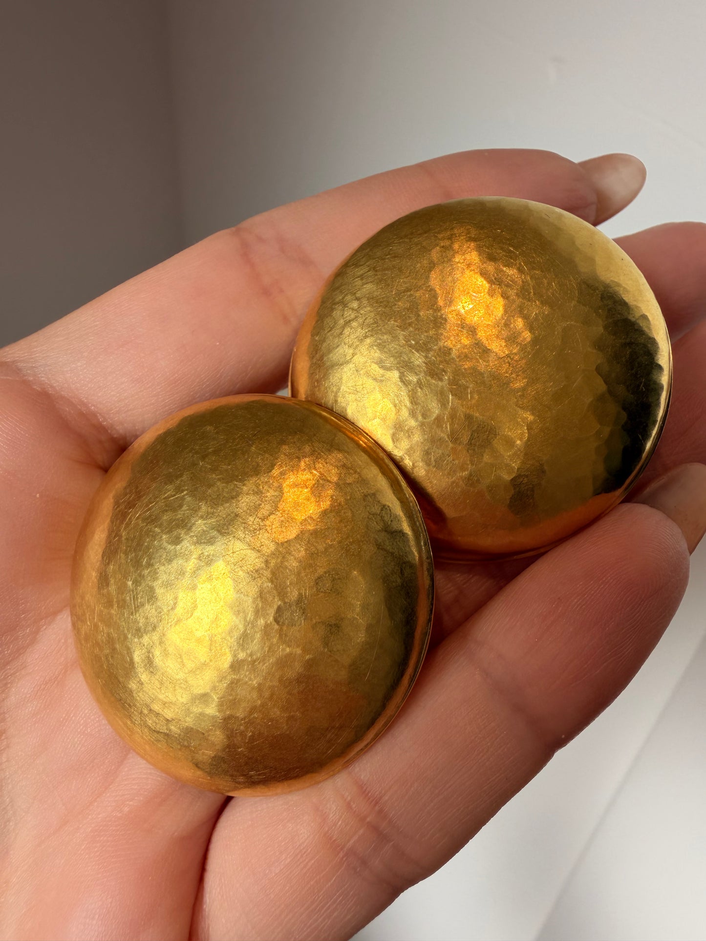 Vintage yellow 18K hammered disc statement earrings