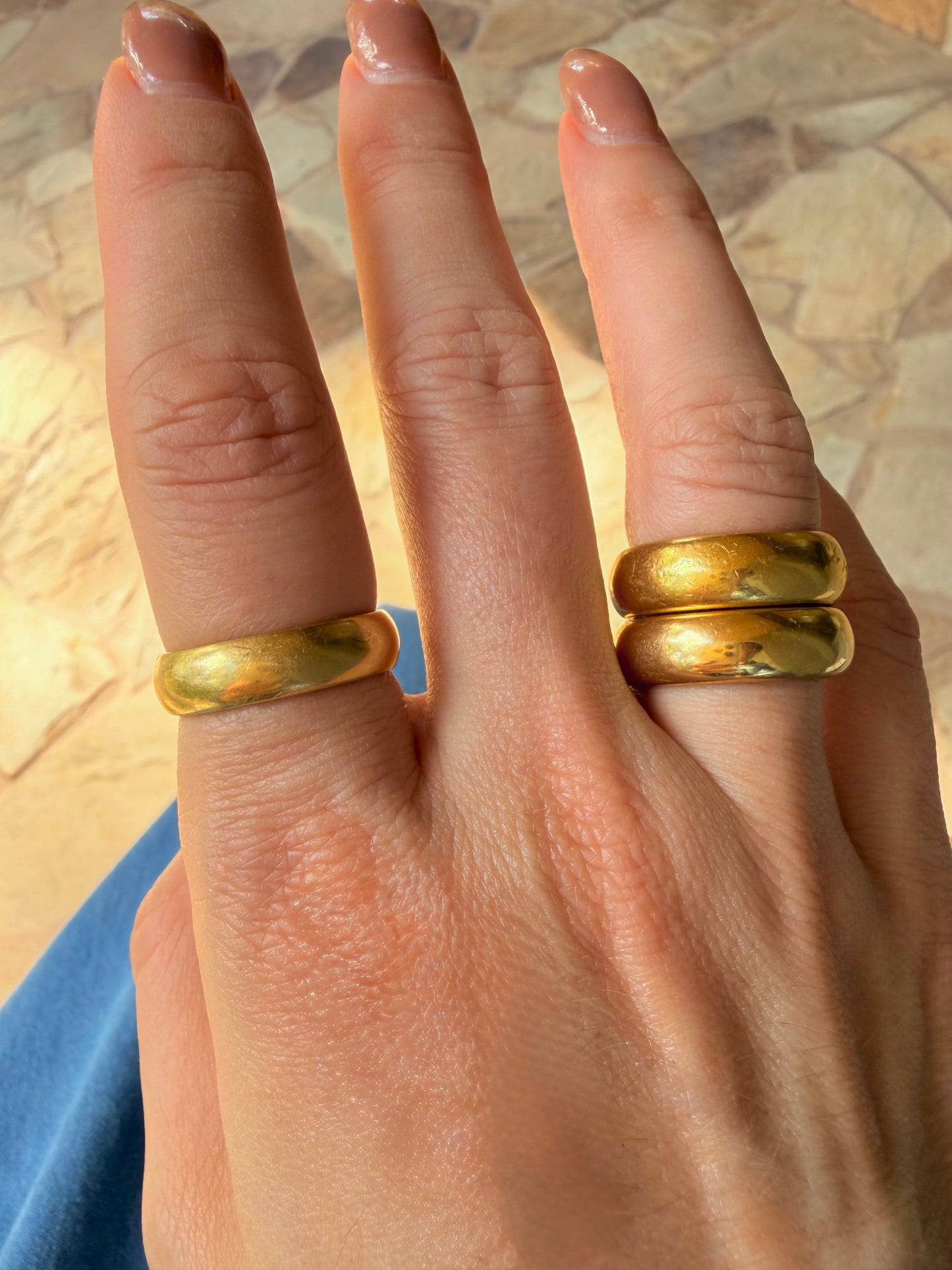 Vintage yellow 18K Tiffany and Co round band, size 8.25