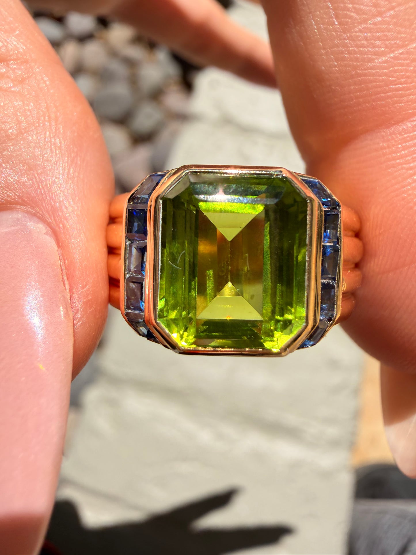 Vintage Bvlgari yellow 18K peridot and blue sapphire ring, size 6
