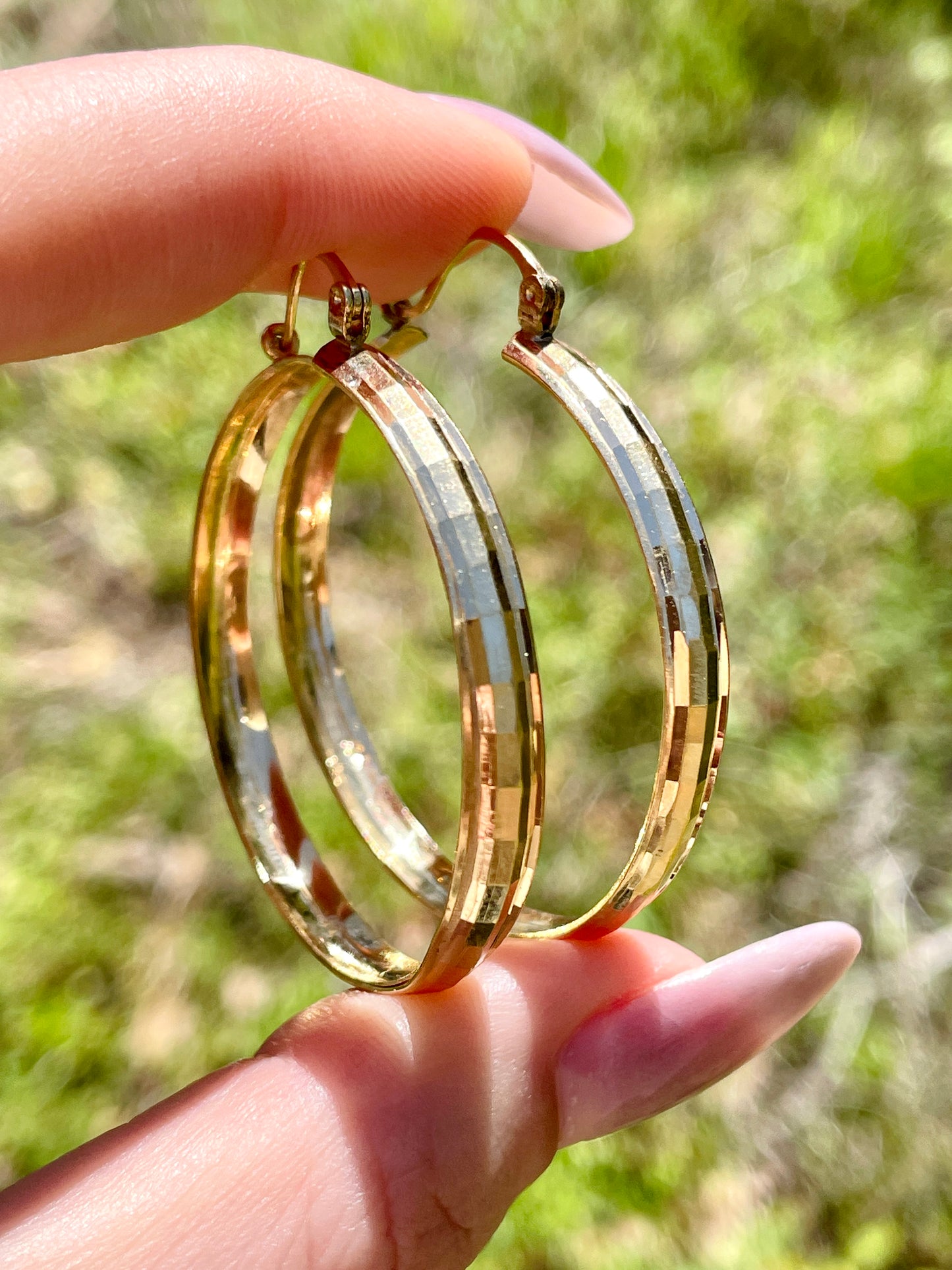 Vintage yellow 14K faceted round hoops, 1.5 inch diameter