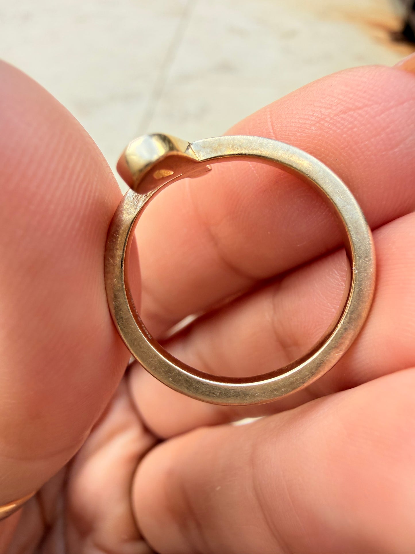 Vintage yellow 14K gold letter J ring, size 6.75