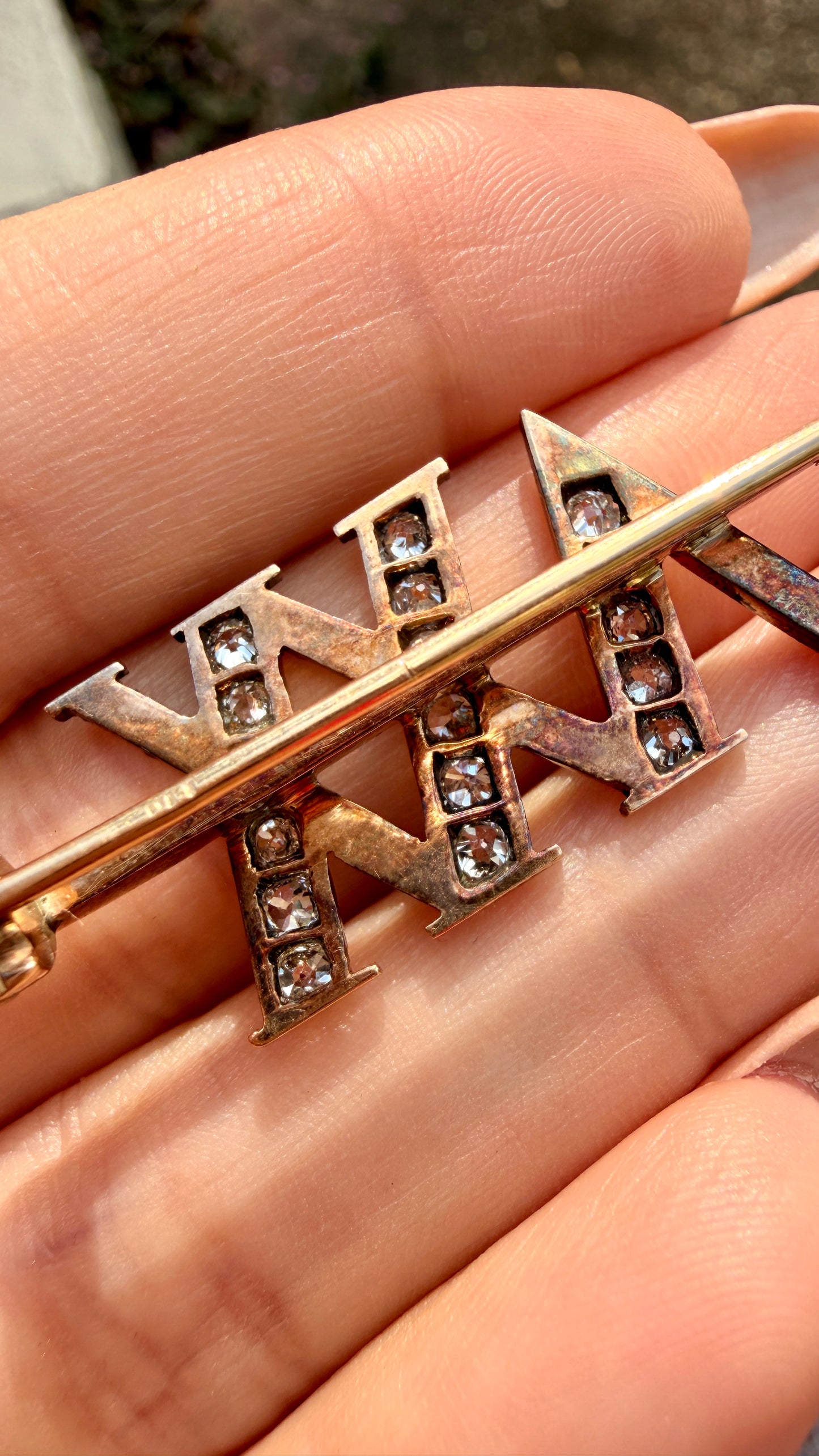 Antique yellow 14K XXV “25” 1.5ctw diamond brooch