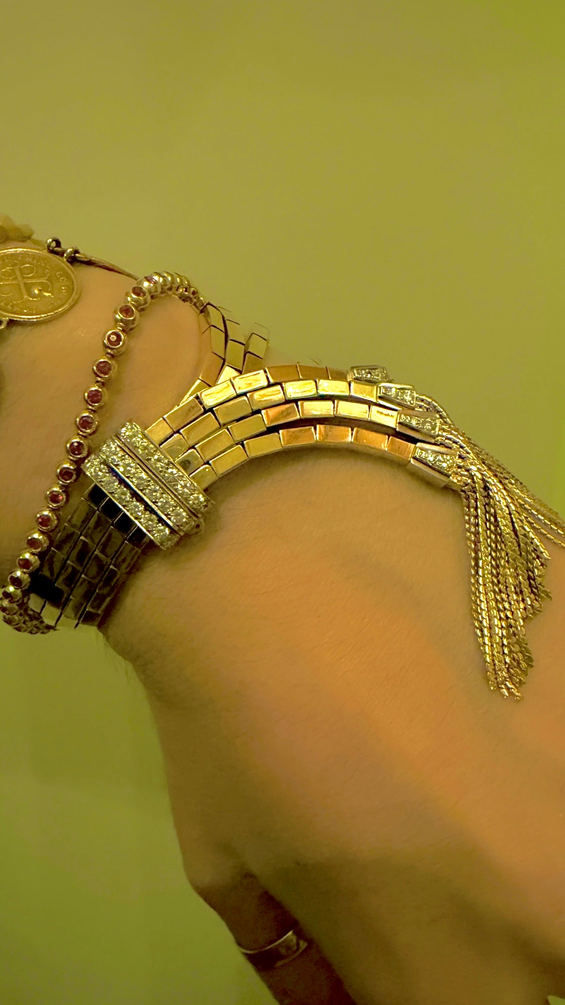 Vintage yellow and white 18K approx 1.4 ctw diamond buckle bar link tassel bracelet, fits 6.25 inch wrist or smaller