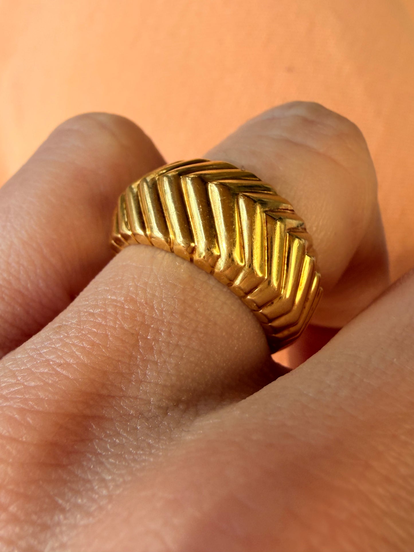 Vintage yellow 18K Tiffany & Co 18K chevron pattern band circa 1998, size 6