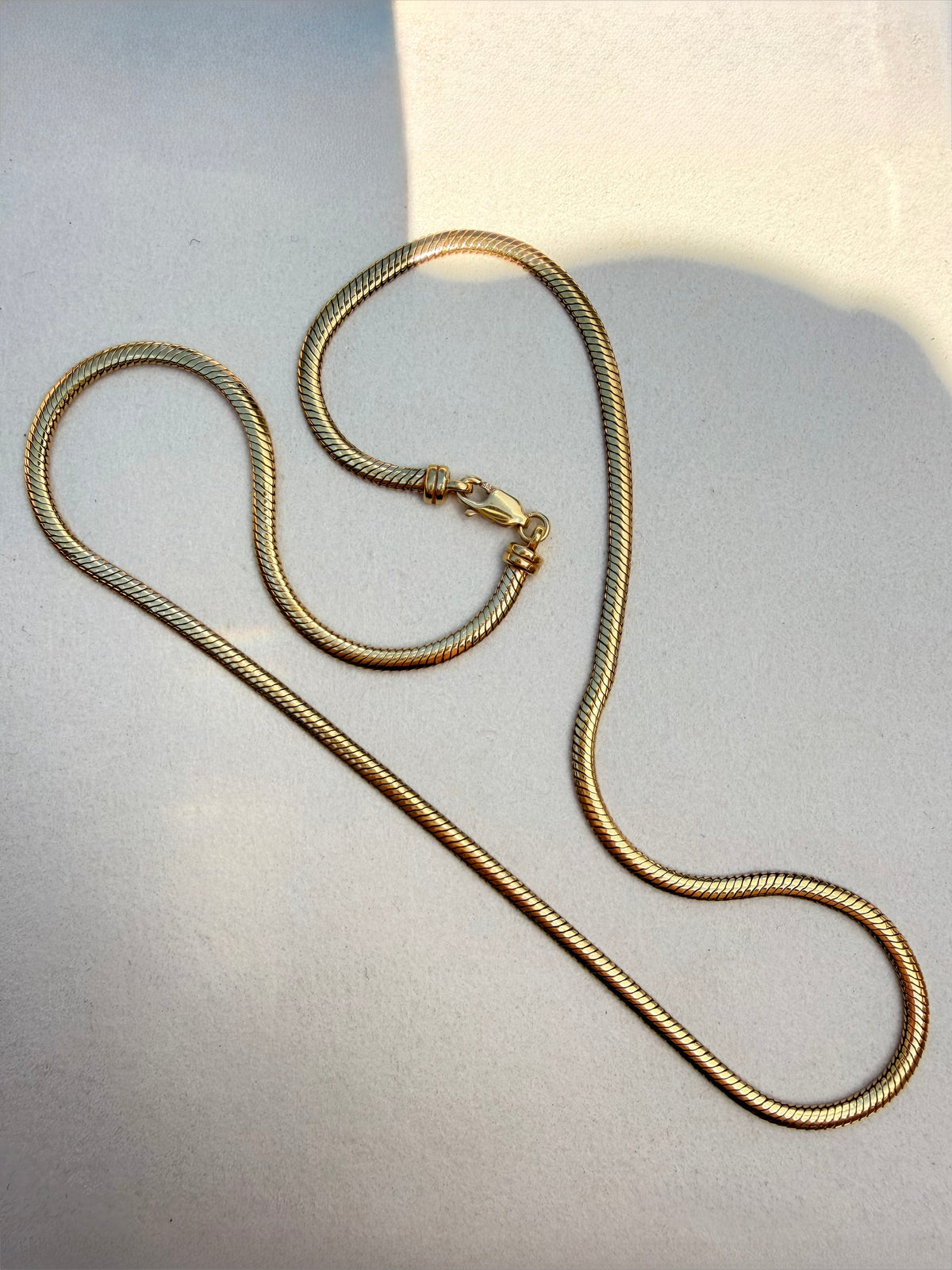 Vintage yellow 14K ribbon snake link chain, 18 inch