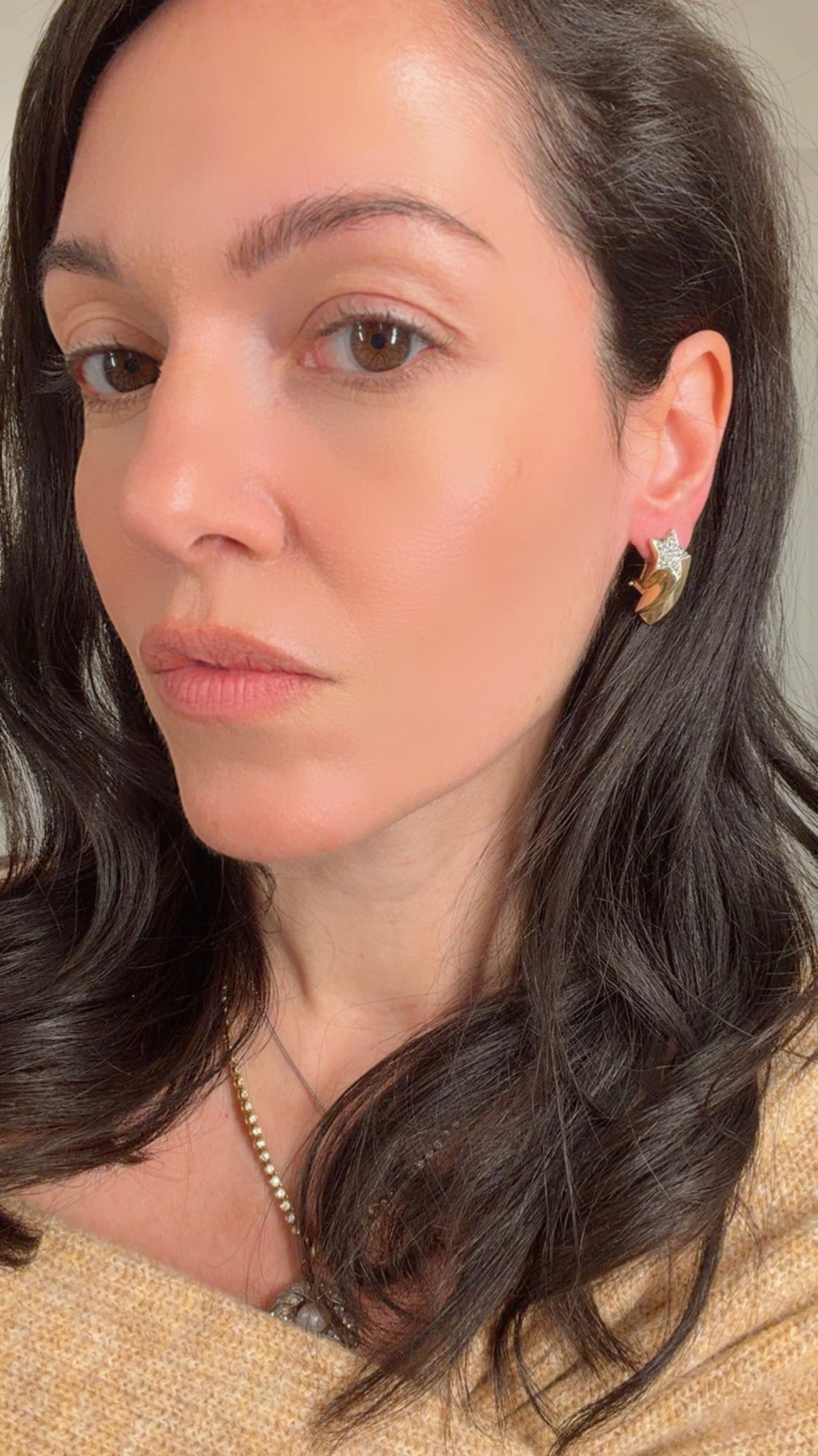 Vintage 14K approx .32ctw diamond shooting stars omega back earrings