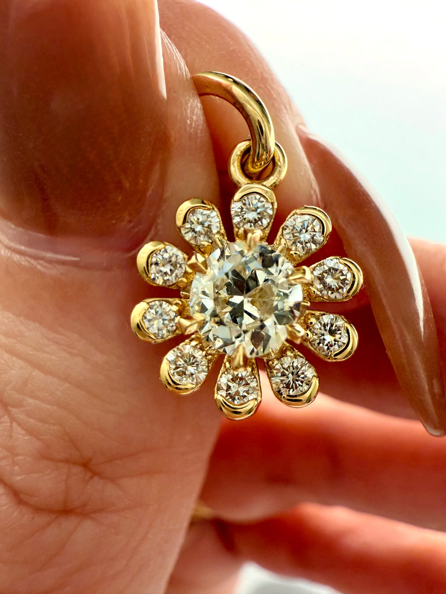 3GOG Natural Antique Diamond Garden Party Flower Pendant 18K - Release 4