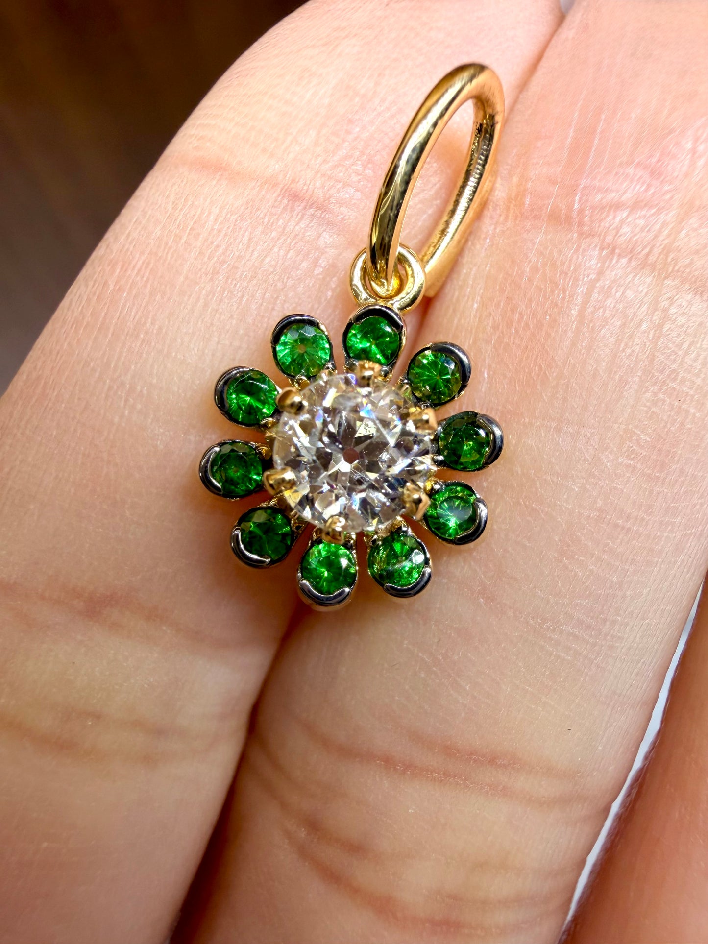 3GOG Natural Antique Diamond Garden Party Flower Pendant 18K - Release 4