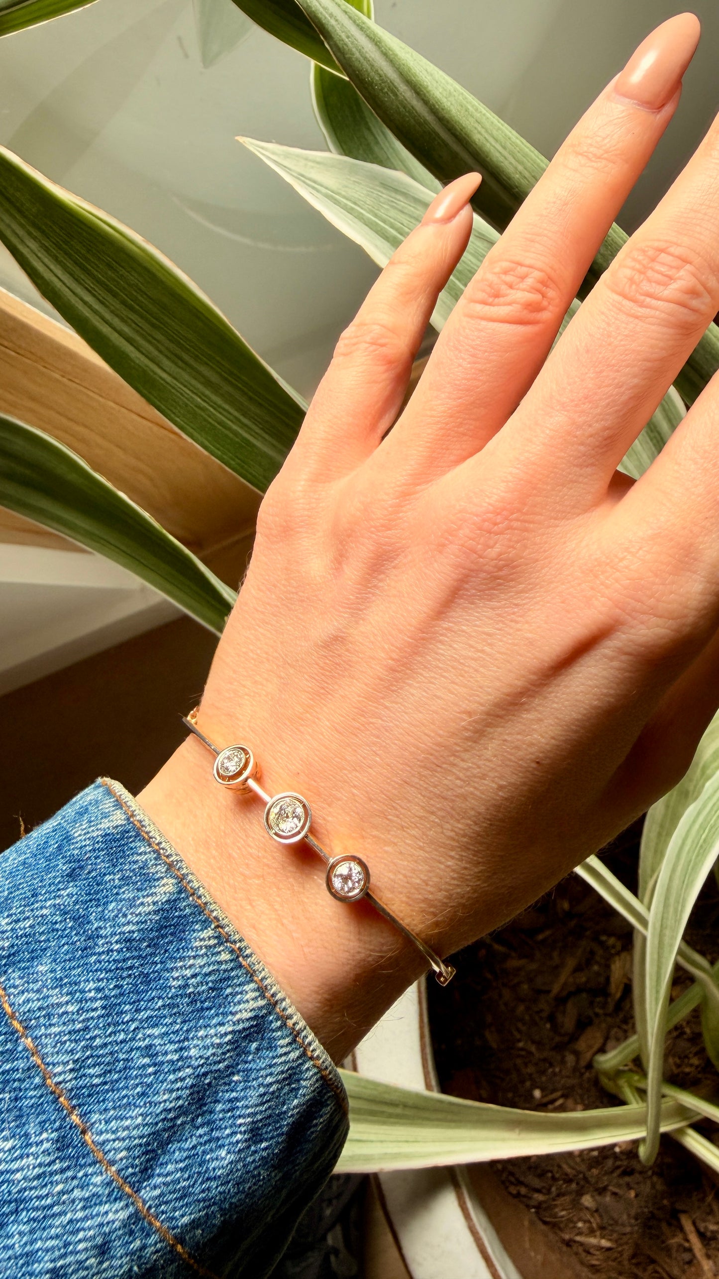 Antique yellow 14K and platinum 1.5ctw Old Mine Cut Diamond 3 stone bangle, 7 inch