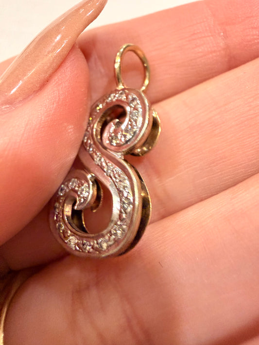 Vintage 14K letter S pendant with approx .2ctw diamonds
