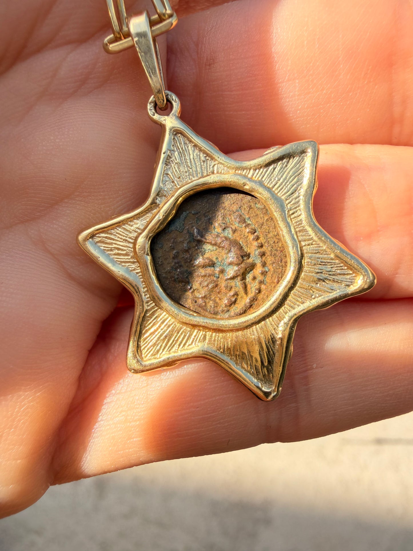 Vintage yellow 14K gold widows mite coin pendant