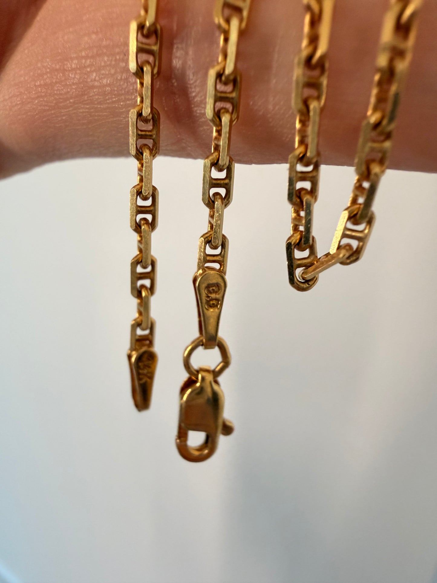 Vintage yellow 14K Mariner chain, 18.25 inch