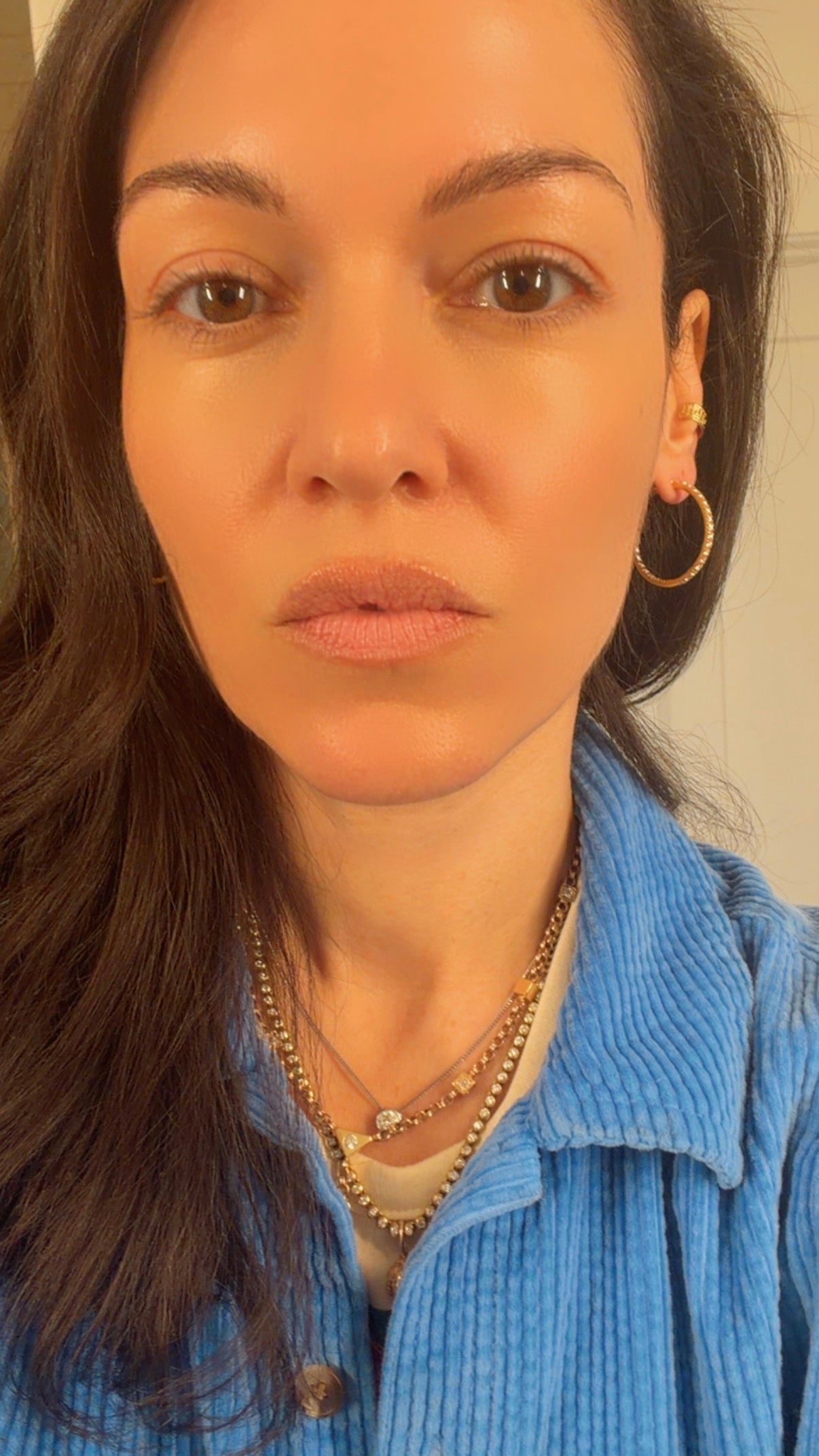 Vintage yellow 18K approx 1.9ctw diamond inside out hoop earrings