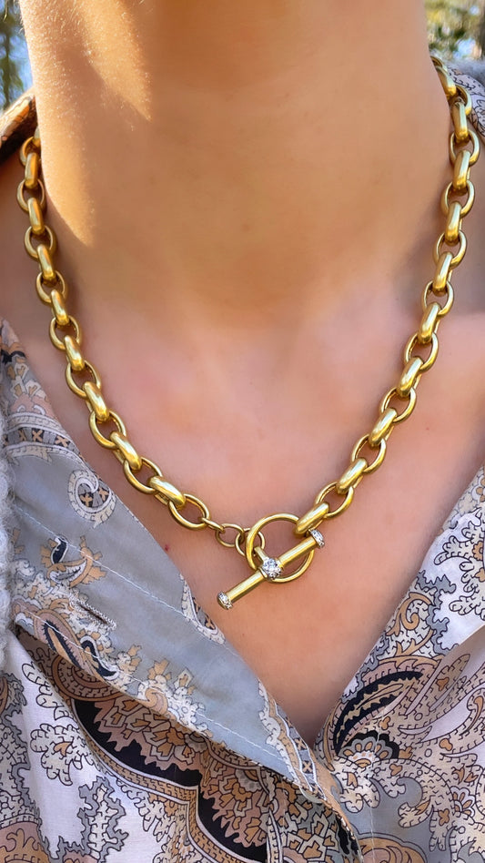 Vintage yellow 18K gold oval link and diamond toggle clasp chain, 18 and 1/8 inch
