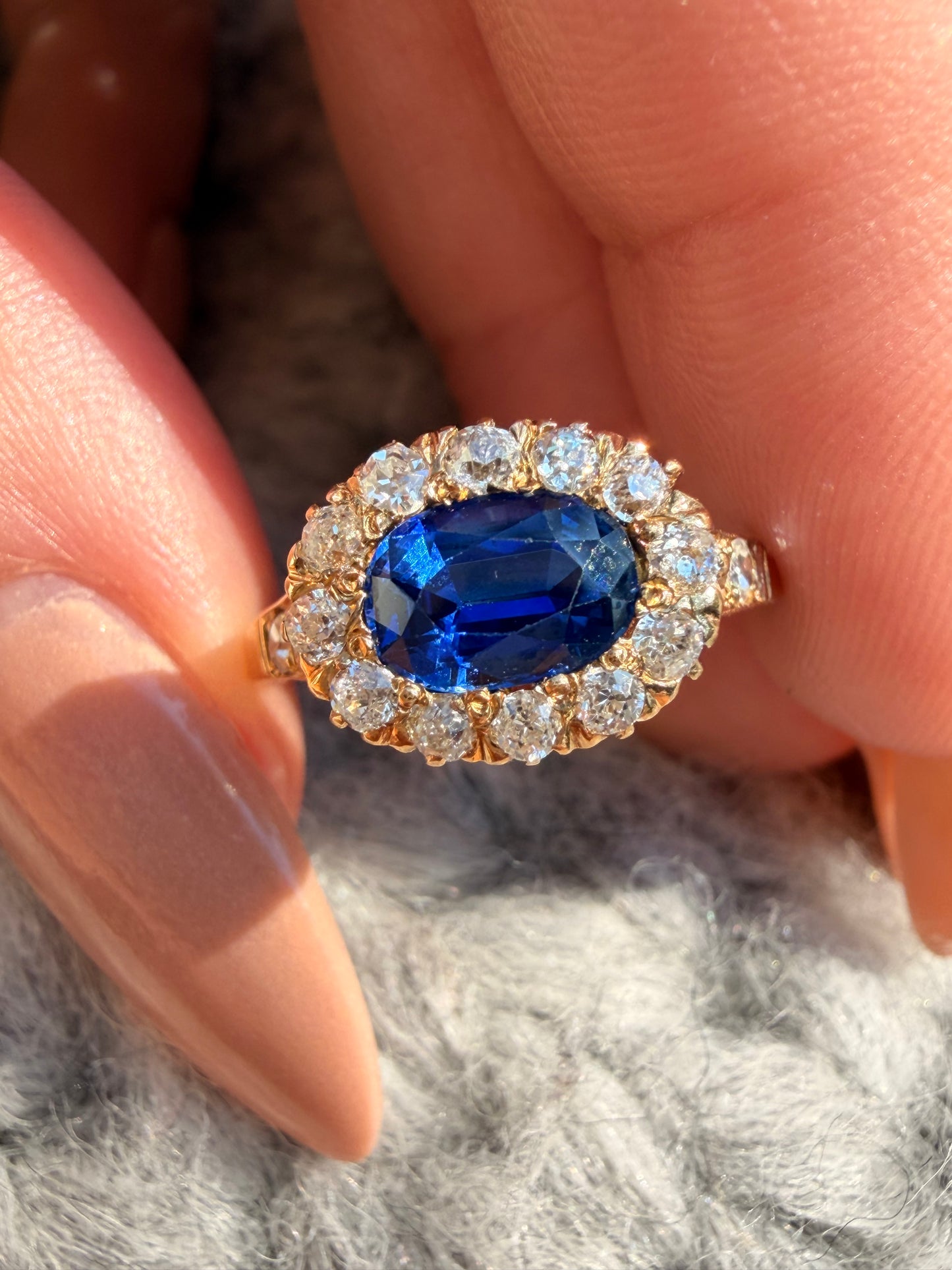 Antique yellow 14K unheated 1.05ctw royal blue sapphire and approx .38ctw diamond halo ring, size 7.25